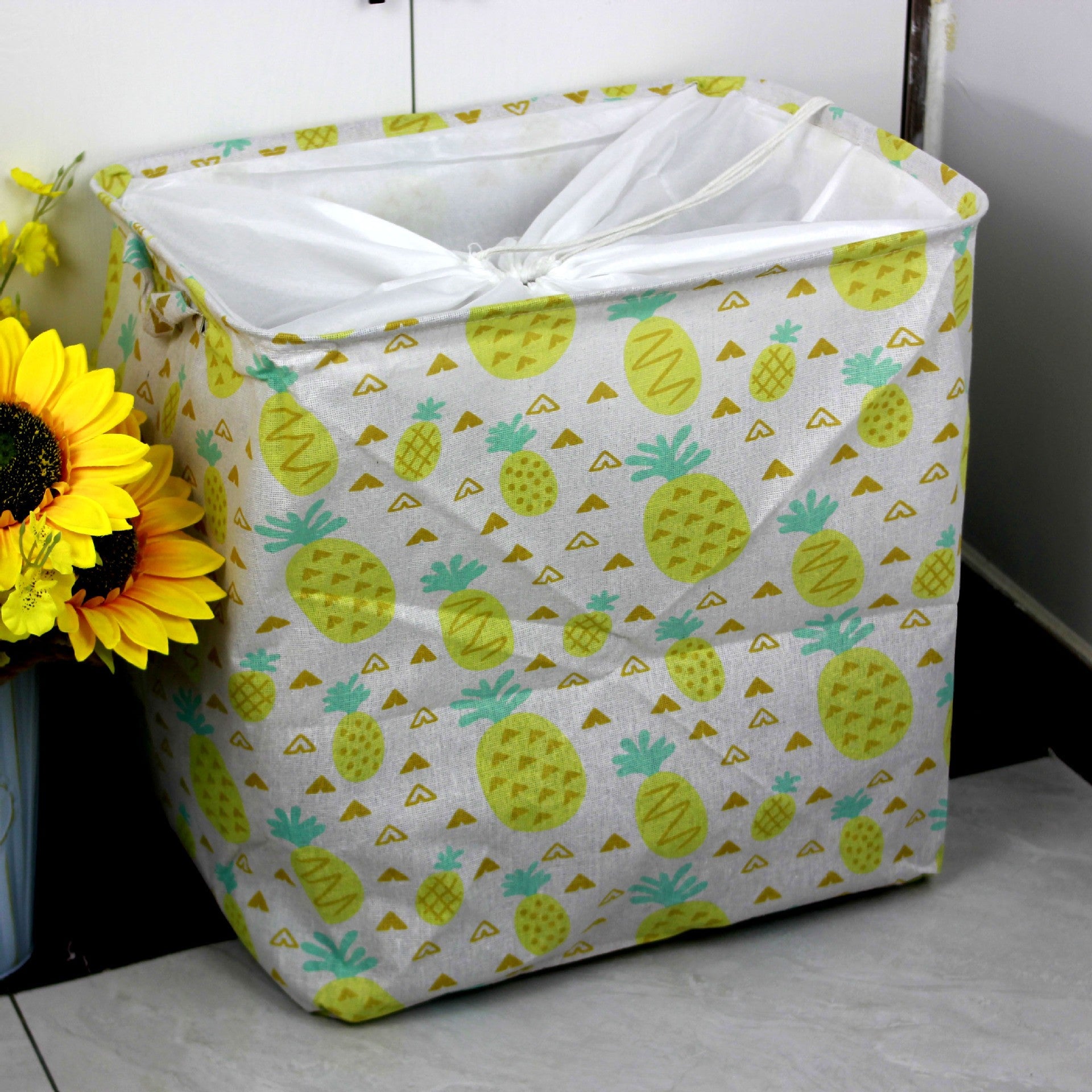 Cutie de Depozitare Pliabila, Flippy, Impermeabila, cu Snur, Capacitate 100 L, cu Manere, 50x50x40cm, Model Ananas, Galben-2