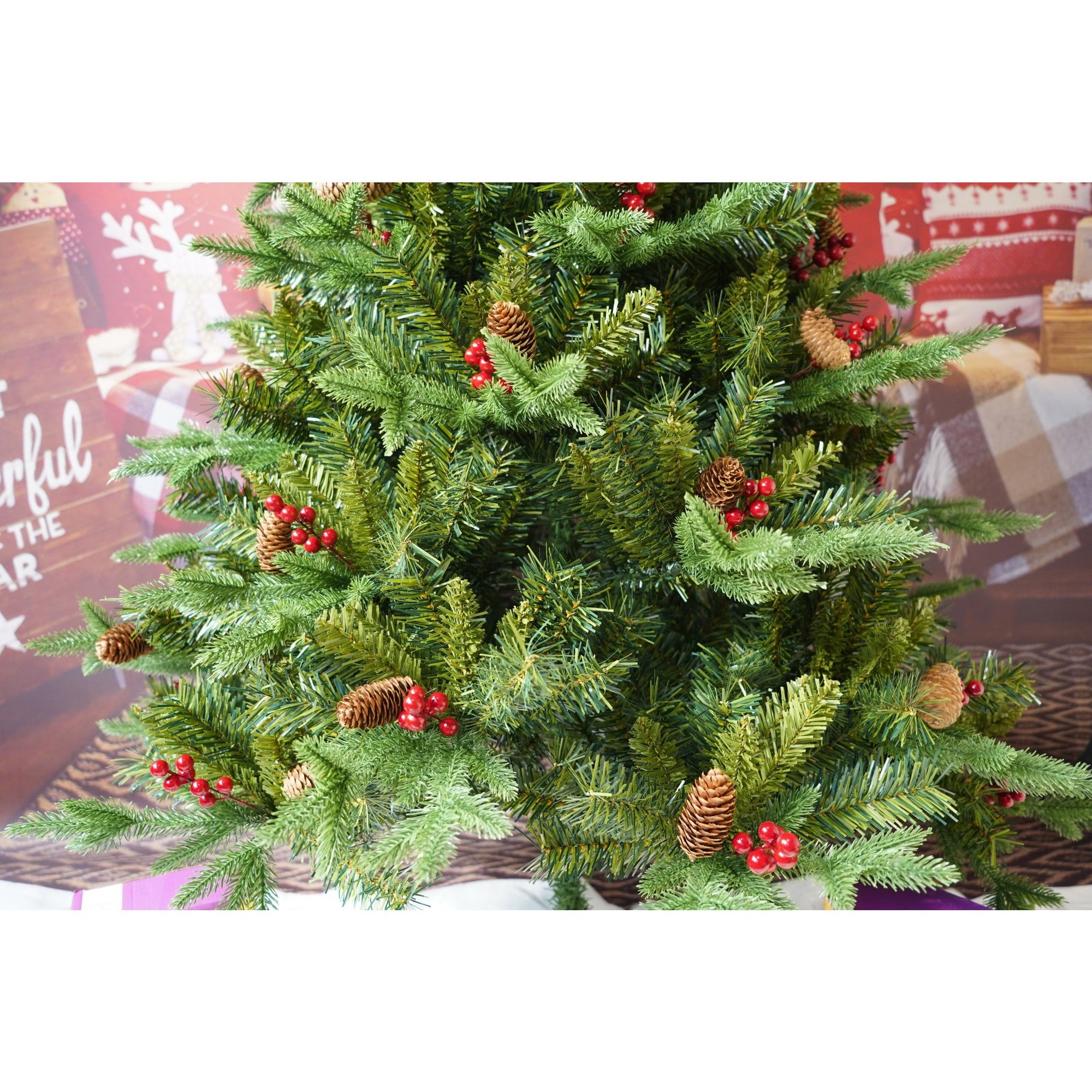 Brad Artificial de Craciun Bogat, Flippy, 1.80 m inaltime, 774 ramuri, Premium, Verde, Decorat cu 56 conuri pin rosii, Interior/ Exterior-1