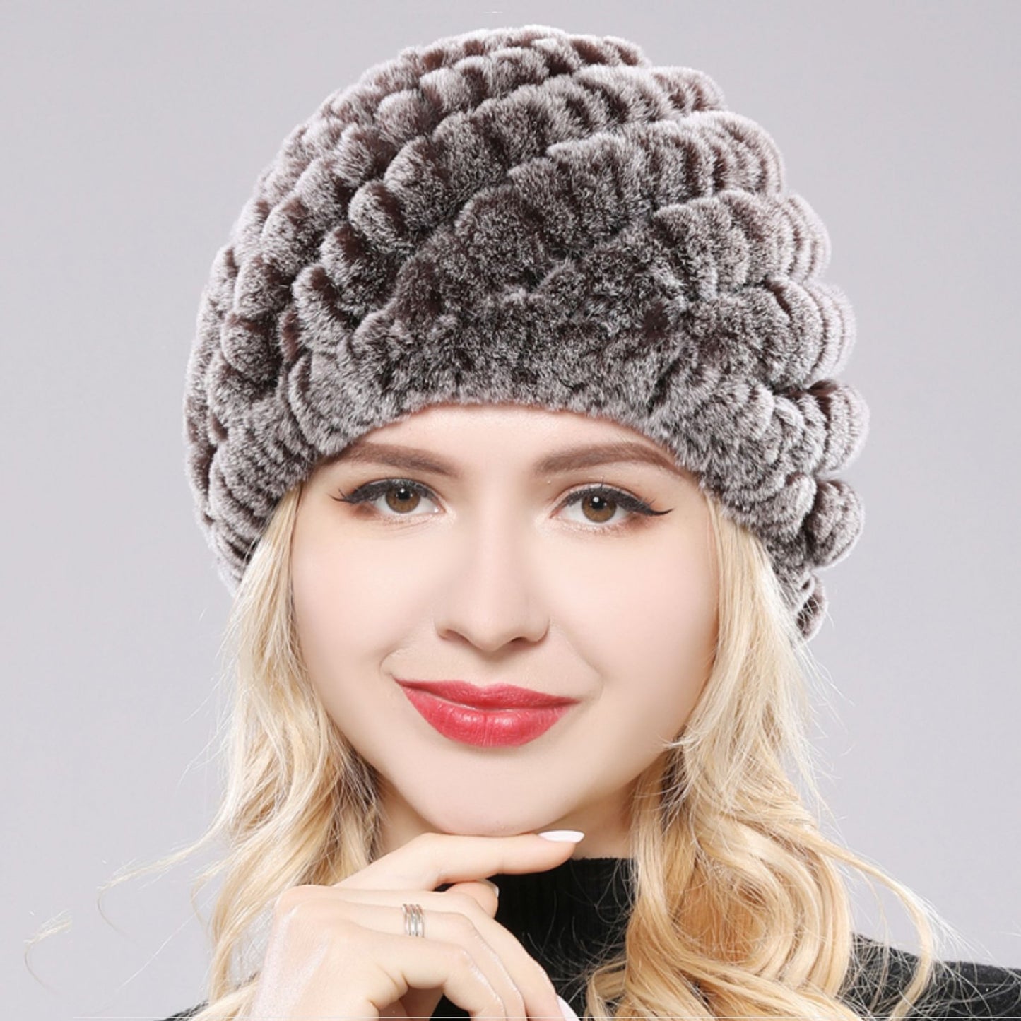 Caciula Premium Eleganta din Blanita Calduroasa de Iarna