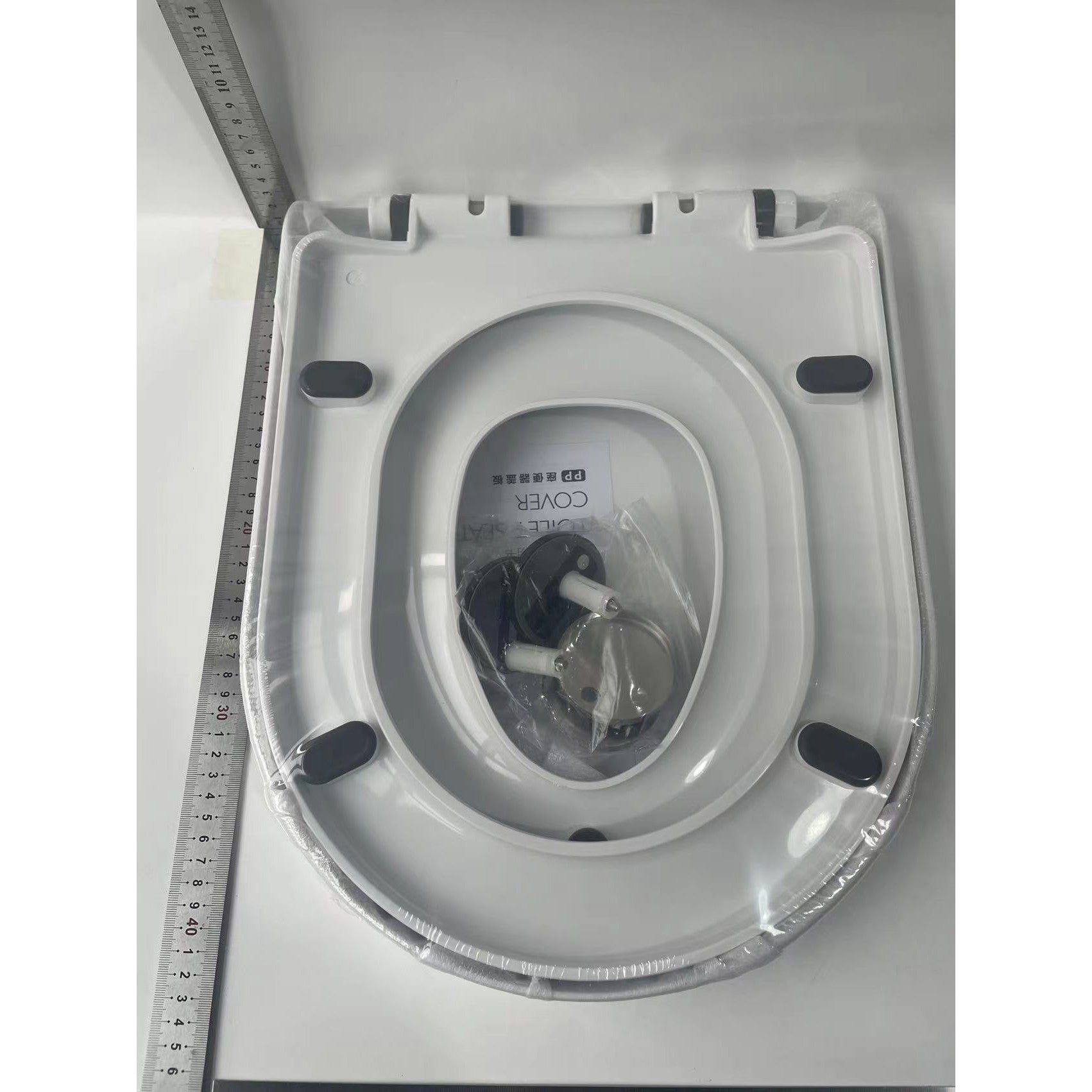 Capac de Toaleta cu Reductie 2 in 1, Flippy, pentru Copii si Adulti, Coborare Lenta si Silentioasa, Instalare Usoara, din PP5 , in Forma de O, Alb-5