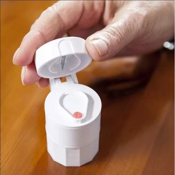 Cutie Pastile Multifunctionala, Flippy, 4 in 1, Pahar Apa, Taiere, Sfaramare, Depozitare, Compact, ABS cu Lama din Inox, Alb, 8.7x6.2x4.1 cm-3
