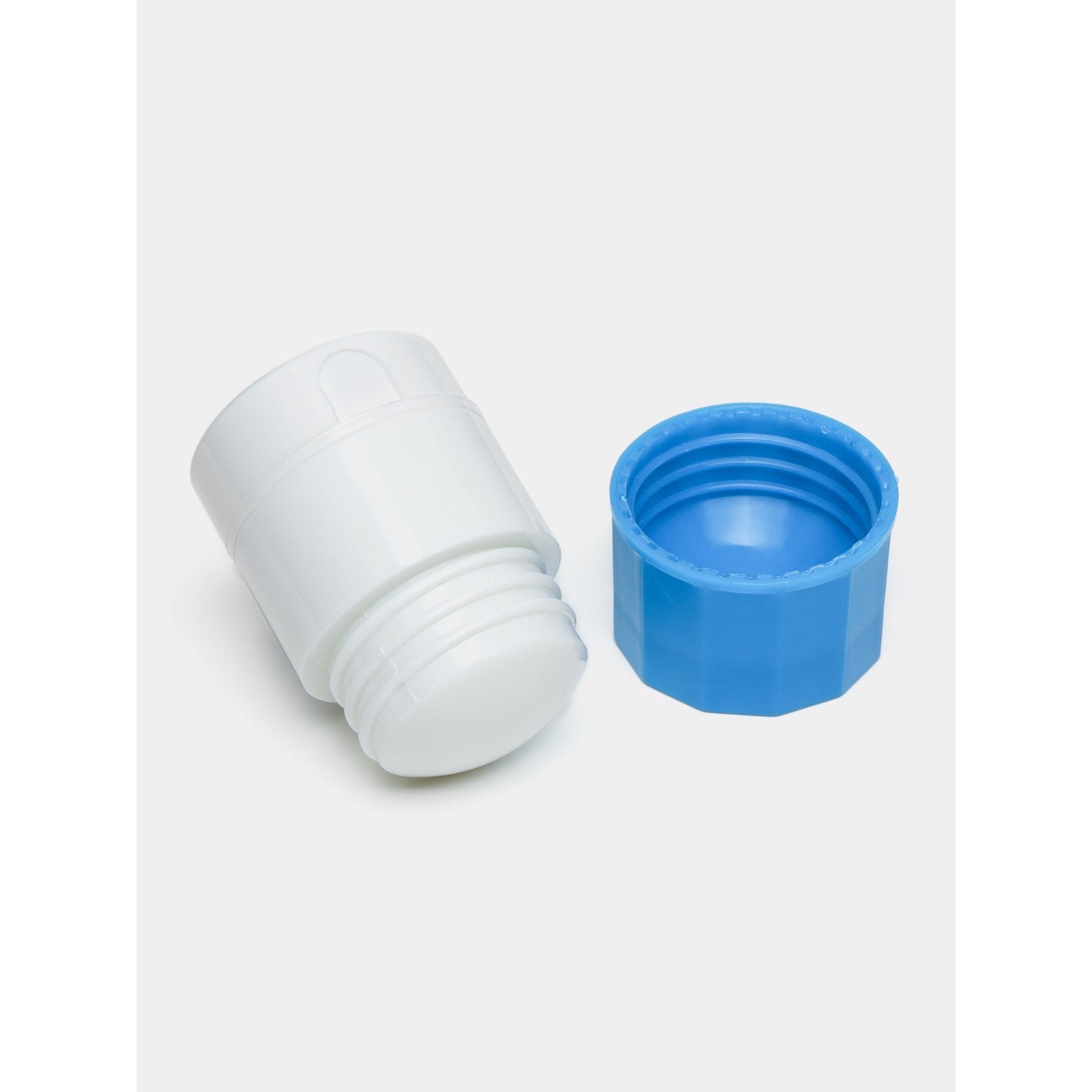 Cutie Pastile Multifunctionala, Flippy, 4 in 1, Pahar Apa, Taiere, Sfaramare, Depozitare, Compact, ABS cu Lama din Inox, Alb/Albastru, 8.7x6.2x4.1 cm-3