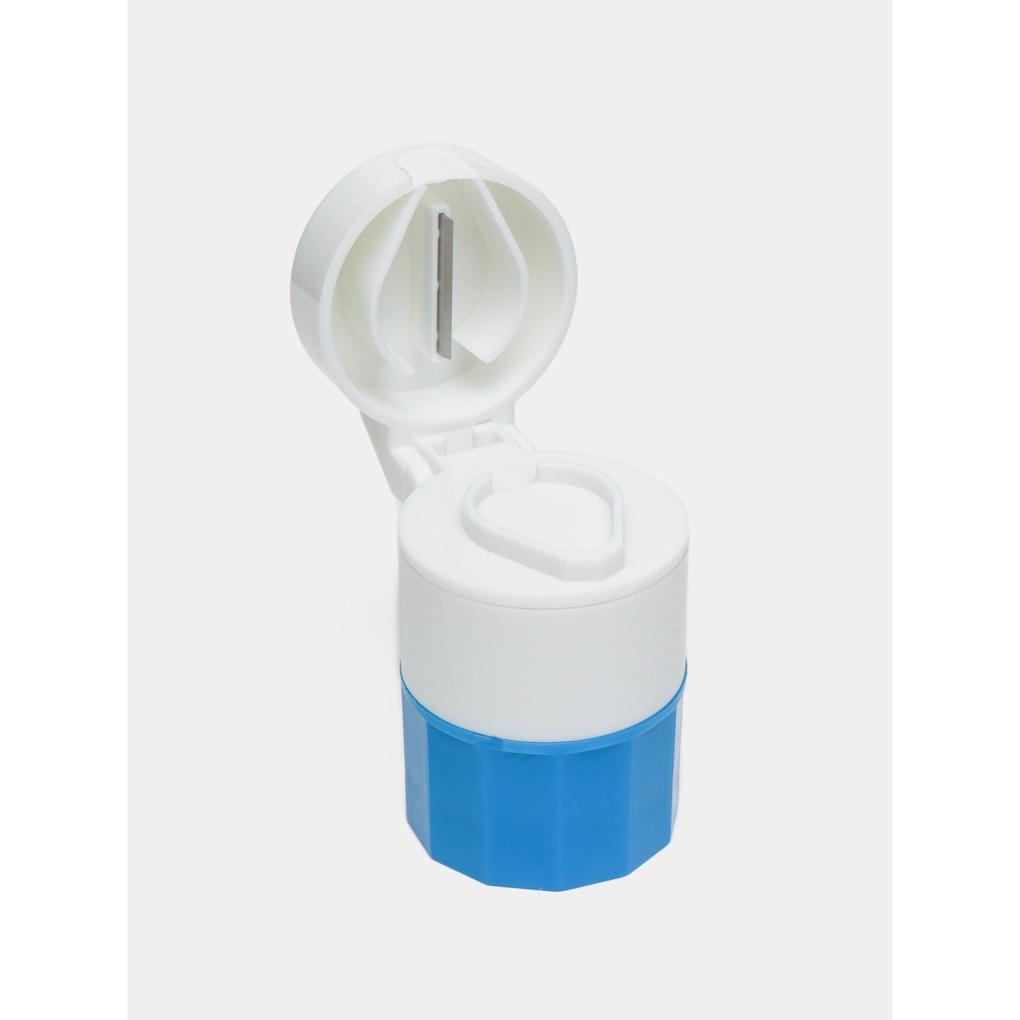 Cutie Pastile Multifunctionala, Flippy, 4 in 1, Pahar Apa, Taiere, Sfaramare, Depozitare, Compact, ABS cu Lama din Inox, Alb/Albastru, 8.7x6.2x4.1 cm-5
