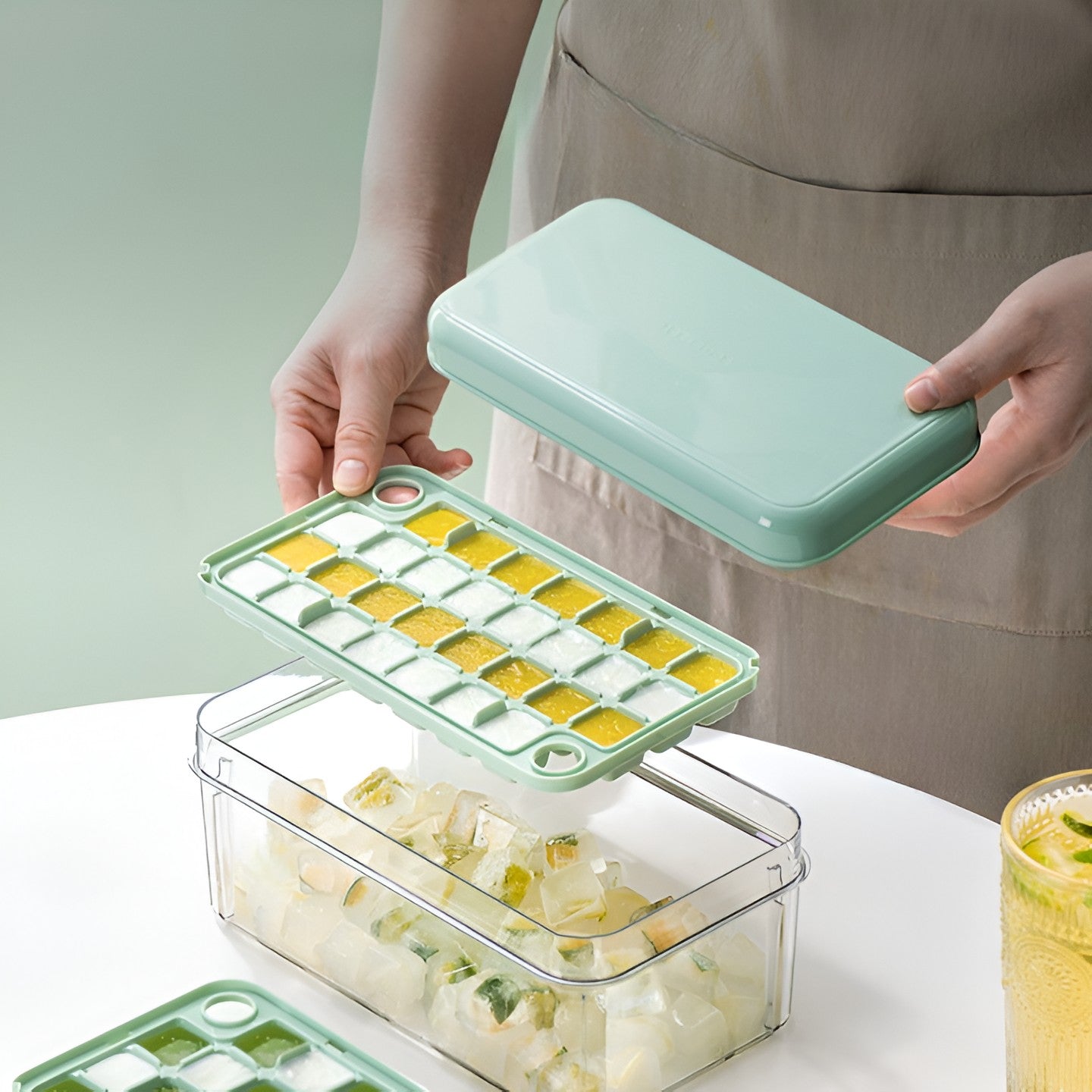 Set Cutie pentru Gheata, Flippy, Uz Casnic, Doua Tavite pentru Cuburi, Capac Etans, Lopata, 23.5x13.3x10 cm, Verde-7