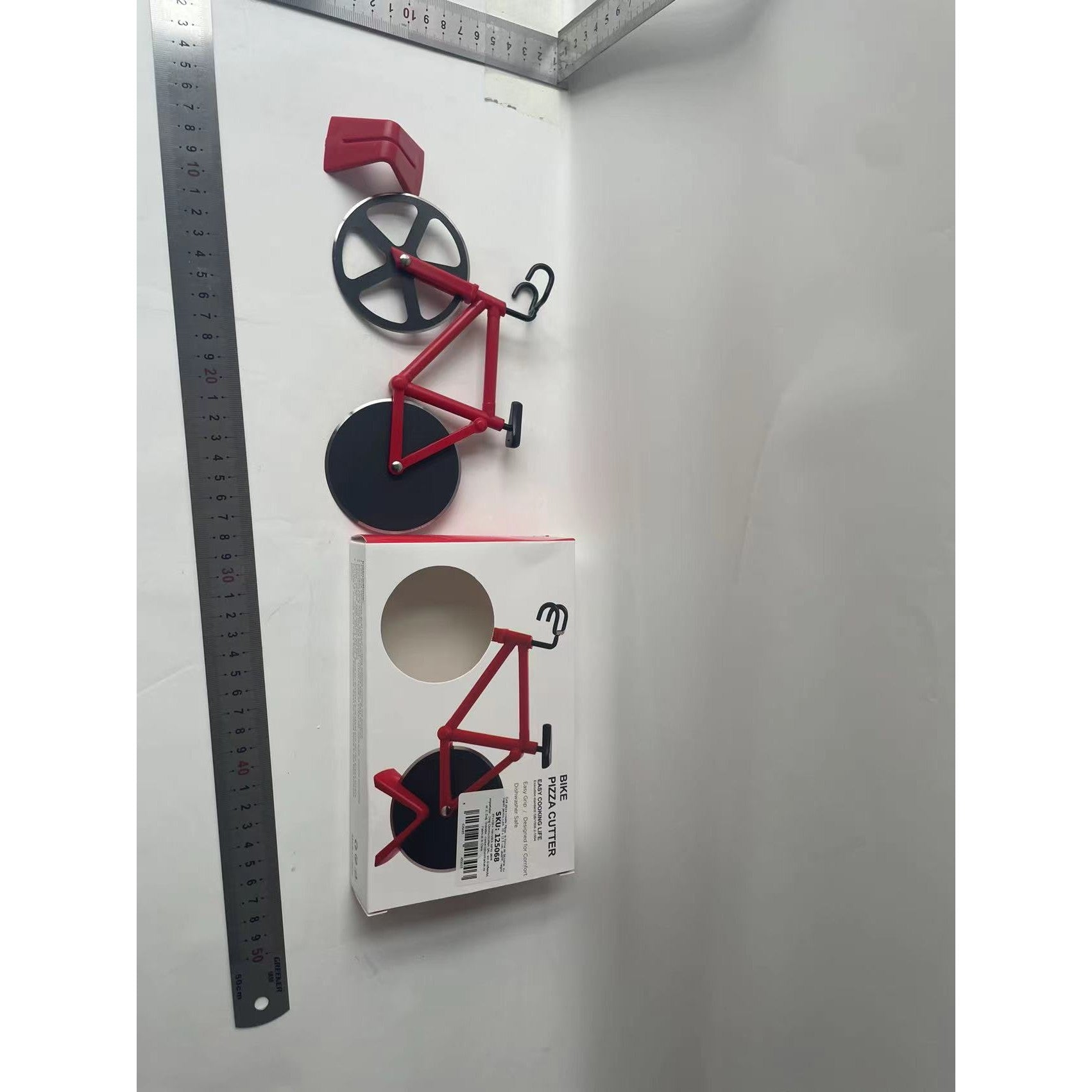 Cutit pizza creativ Flippy, in forma de bicicleta, cu suport pentru cutit, 19 x 12.5 cm, otel/PP, negru-6