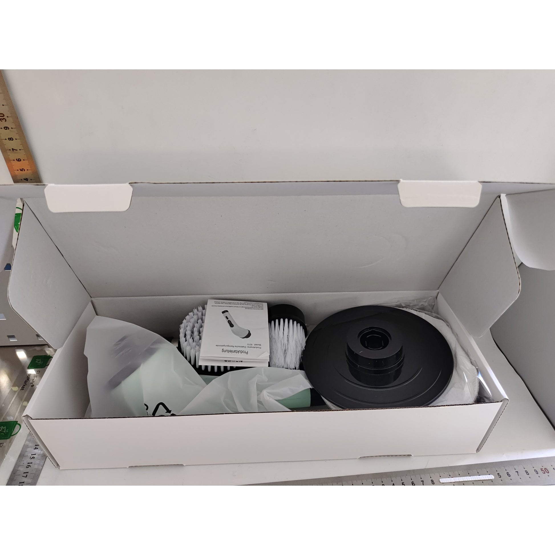 Perie Electrica de Curatare cu Maner, Flippy, Perie pentru Gresie, Baie, Bucatarie, cu 6 Capete, Maner Extensibil Detasabil, Culoare: Verde-1
