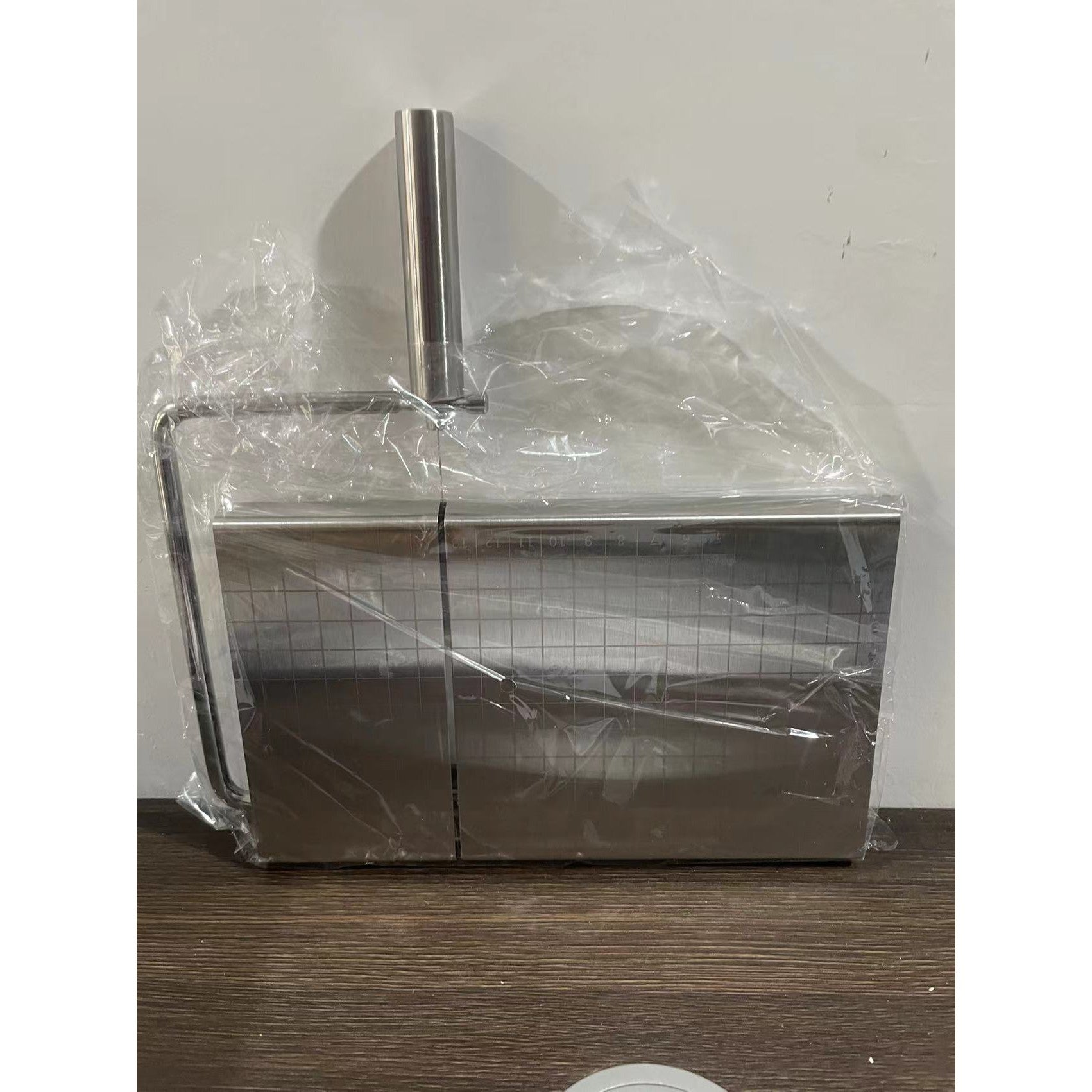 Feliator manual Flippy, pentru cascaval, salam, prajituri, unt, din otel inoxidabil, usor de curatat si utilizat, 5 lame de schimb incluse, picioare antiderapante, 21 x 12.2 x 2.8 cm, argintiu-8
