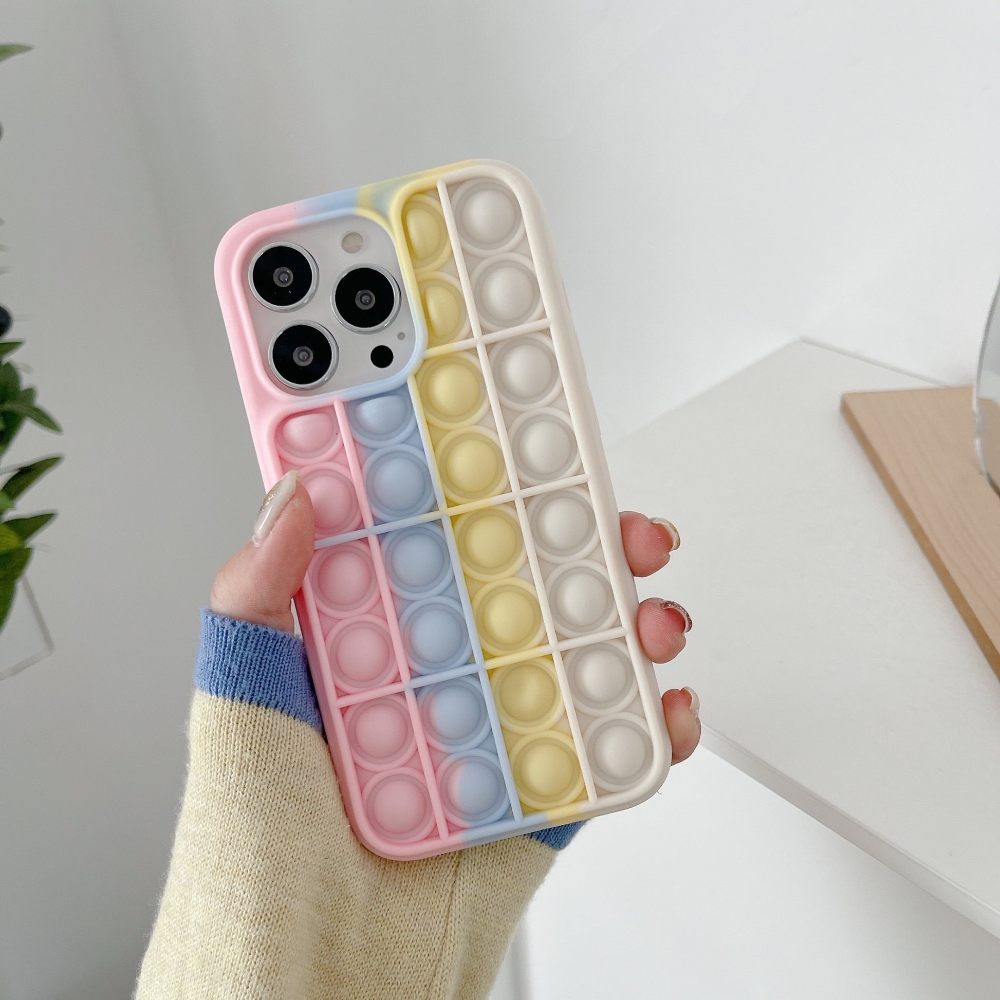 Husa de protectie Flippy Pop It compatibila cu Apple iPhone 13,Model 5,Multicolor-1