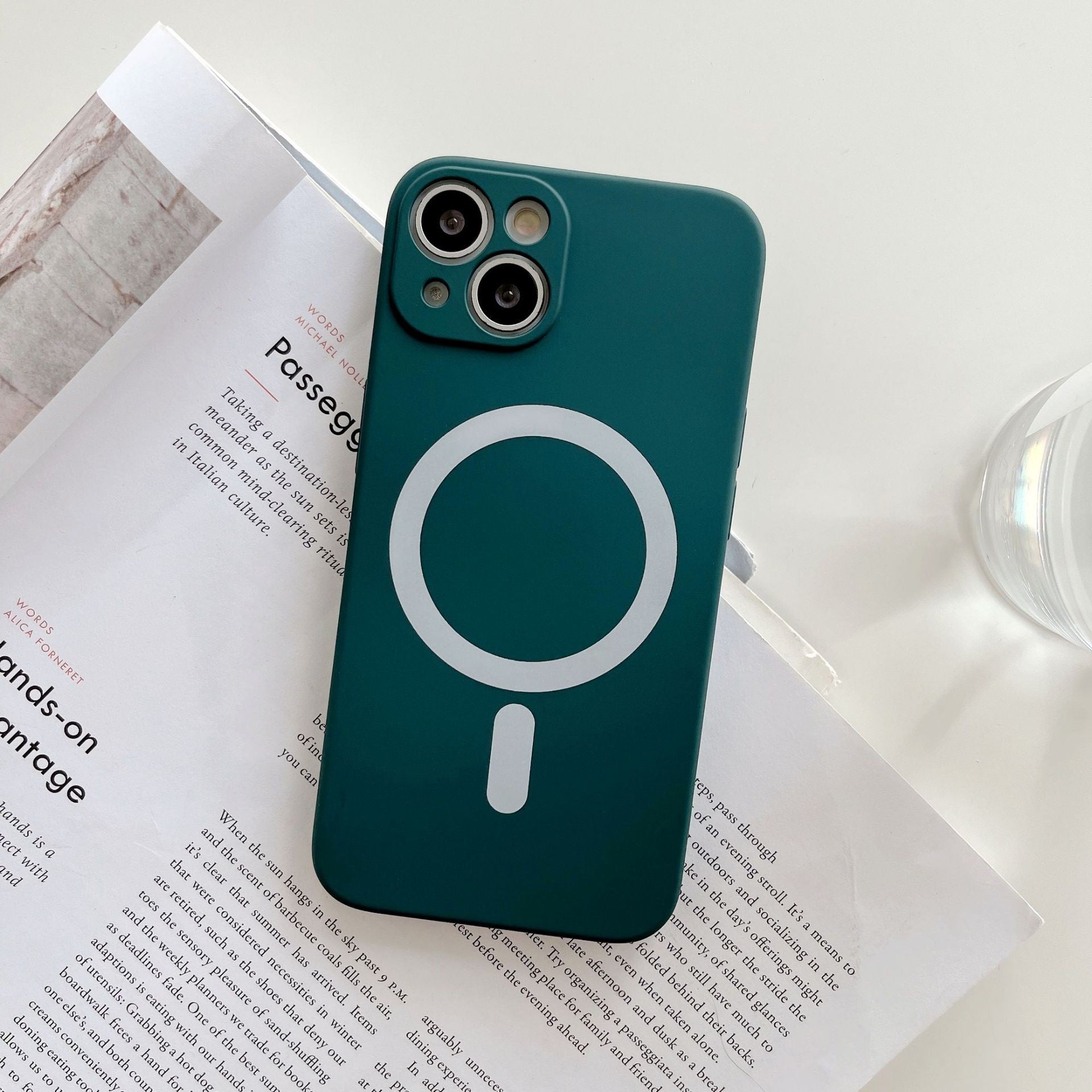 Husa MagSafe pentru Apple iPhone 14, Silicon, Protectie pentru camera, Magnetica, Incarcare Wireless,  Flippy, Verde-2