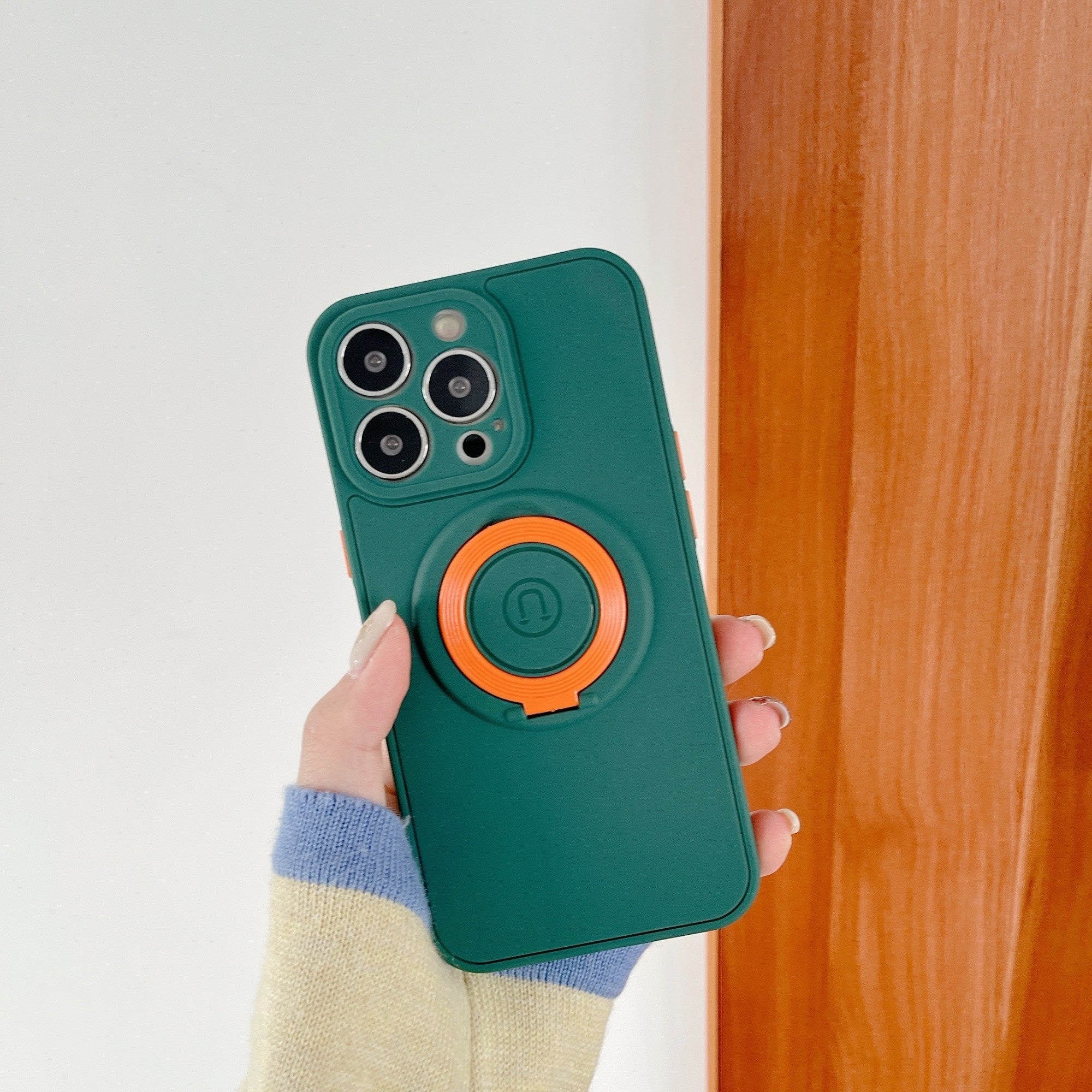Husa protectie Flippy compatibila cu Apple iPhone 13 Mag Safe Silicone Verde-1