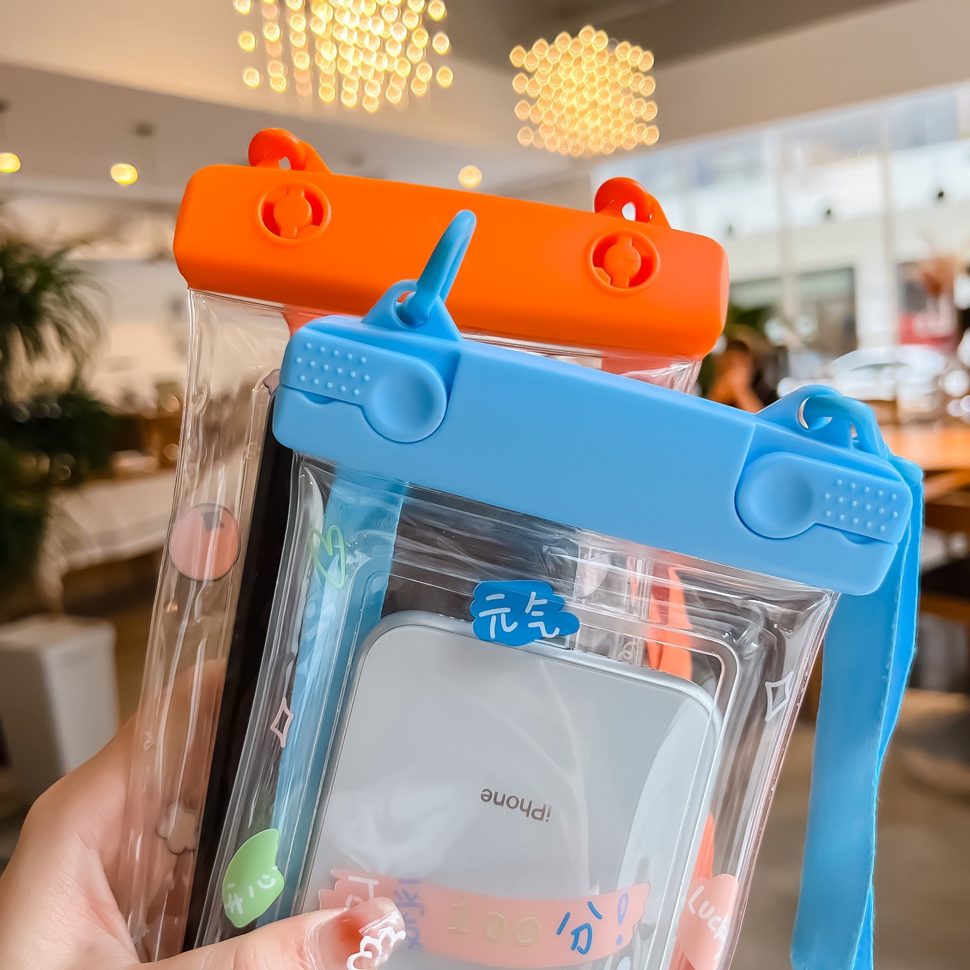 Husa subacvatica Fruity Waterproof Flippy, Snowproof, Universala, Impermeabila, cu Snur, pentru telefon sau documente, Happy Boy, Bleu-5