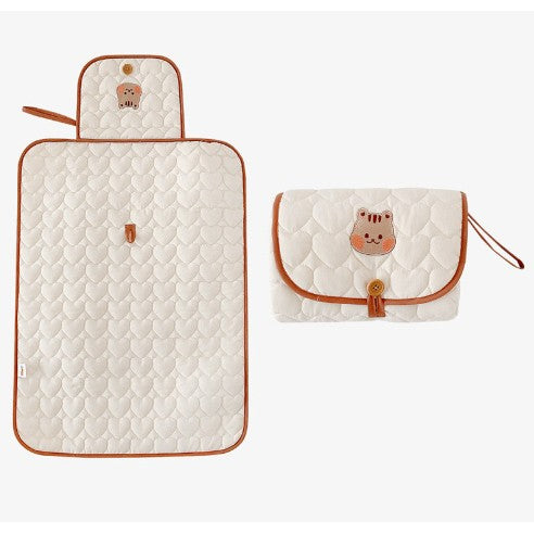 Patura Multifunctionala pentru Schimbat Pampers, Flippy, Rezistenta la Apa, Model Veverita, 50x70 cm, Bej-0