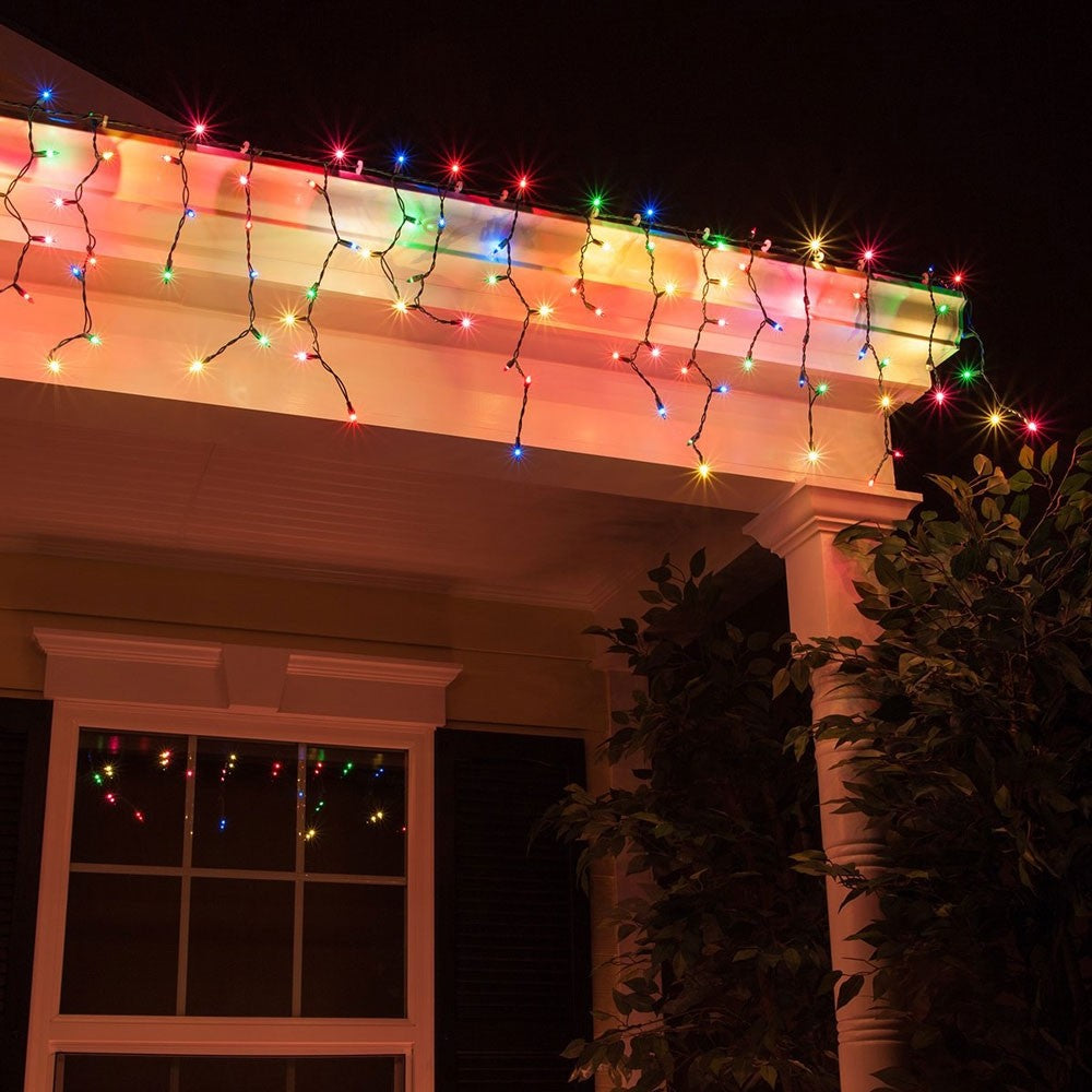 Instalatie Craciun, 20 m, 572 Led-uri ,Franjuri, Rosu / Verde/ Albastru, Flash, Transformator cu telecomanda, Interconectabila, Prelungitor 5 m inclus, Fir Transparent, Flippy-8