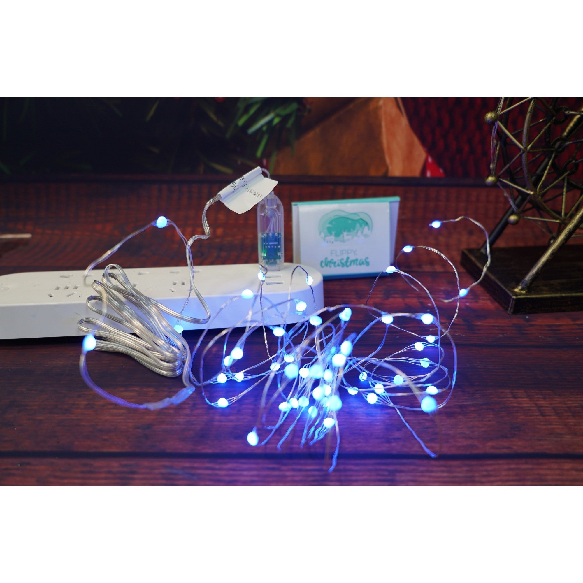 Instalatie Craciun, 5 metri, 50 LED-uri, telecomanda 32 de functii, multicolor RBG, fir cupru, USB, interior, Flippy-1