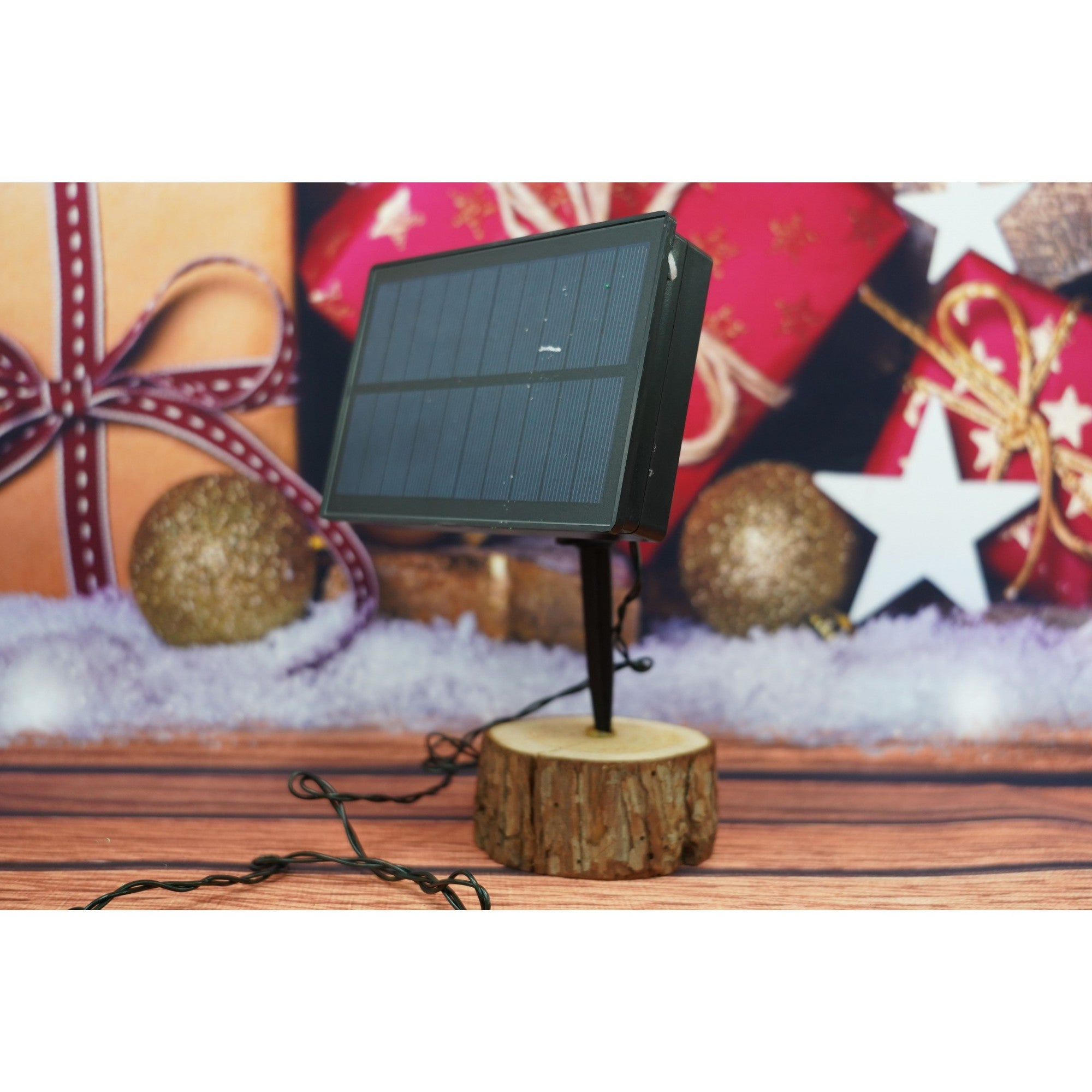 Instalatie Craciun, 8 metri, 50 de LED-uri, alb cald, telecomanda 8 functii, cu energie solara, fir negru, liniar, interior/exterior, Flippy-2