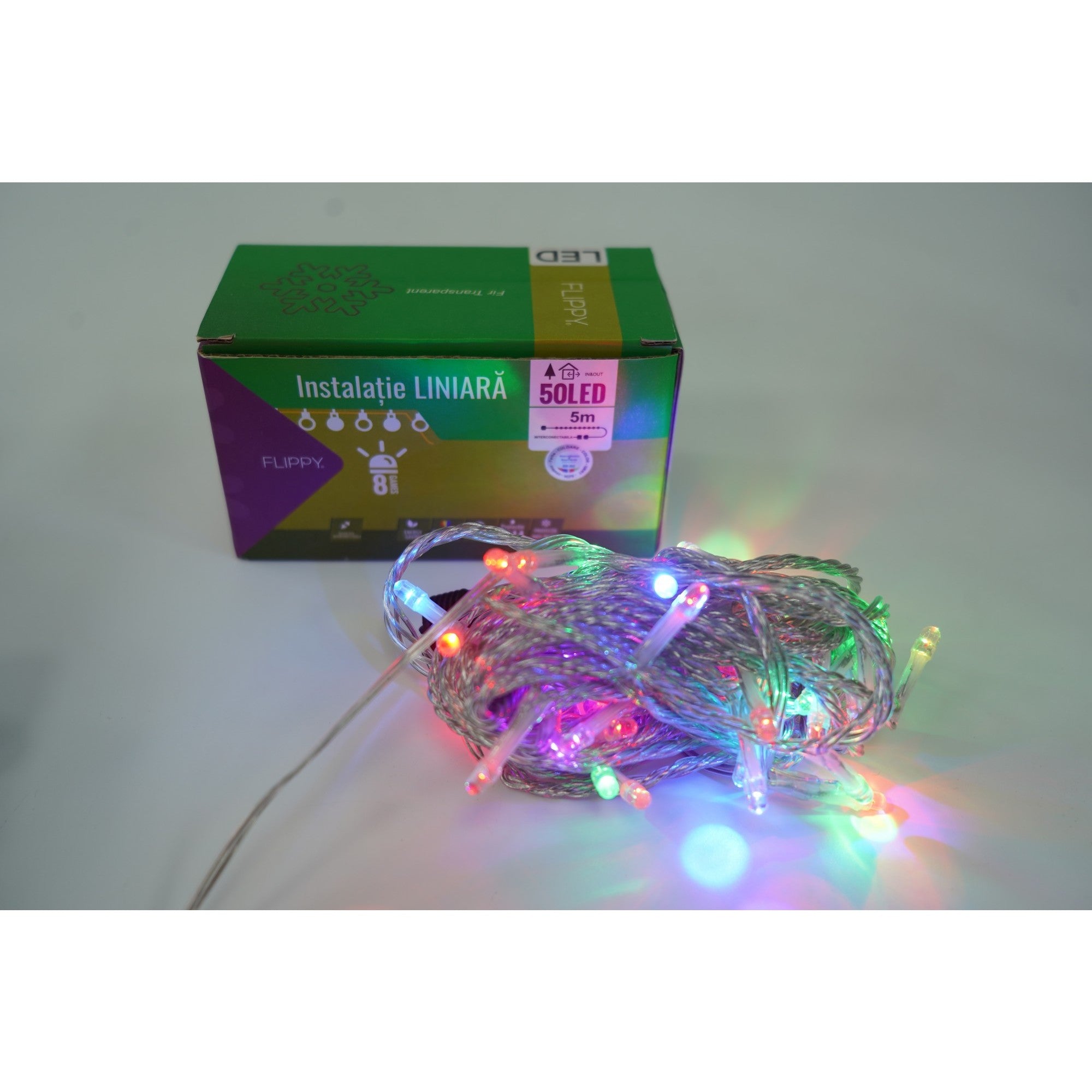 Instalatie Craciun, 95 m, 950 Led-uri ,Liniara, Rosu/Albastru/Rosu/Verde, Flash, Transformator cu telecomanda, Interconectabila, Prelungitor 5 m inclus, Fir Verde, Flippy-2