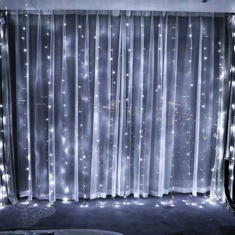 Instalatie Craciun, Tip Perdea, IP44, 3 m x 3 m, 240 LED-uri, Alb rece, cu 8 jocuri de lumini, 31 V, 9W, Interconectabila, Prelungitor 3 m inclus, Fir transparent, Interior/ Exterior, Flippy-0