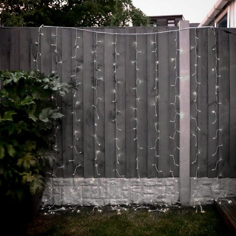 Instalatie Craciun, Tip Perdea, IP44, 8 m x 2 m, 960 LED-uri, Alb rece, 8 jocuri de lumini, Transformator, Interconectabila, Prelungitor 5 m inclus, Fir transparent, Interior/ Exterior, Flippy-8