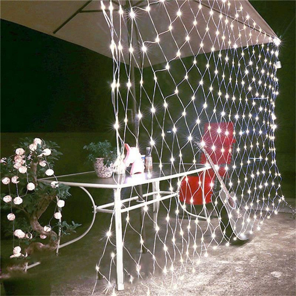 Instalatie Craciun, Tip Plasa, 1 m x 2 m, 80 LED-uri, Alb rece, 8 jocuri de lumini, Transformator cu telecomanda, Interconectabila, Prelungitor 3 m inclus, Fir transparent, Flippy-3