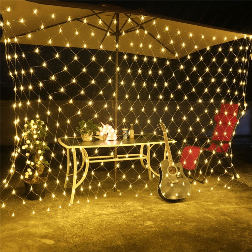 Instalatie Craciun, Tip Plasa, 6 m x 1.5 m, 480 LED-uri, Alb cald, 8 jocuri de lumini, Transformator, Interconectabila, Prelungitor 5 m inclus, Fir transparent, Flippy-3