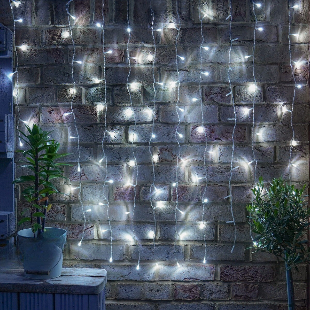 Instalatie Craciun Yoto, Tip Perdea, 2 m x 2 m, 240 LED-uri, Prelungitor 1.5 m, 8 Jocuri de Lumini, Interconectabila, Fir transparent, Interior/Exterior, Alb Rece-0