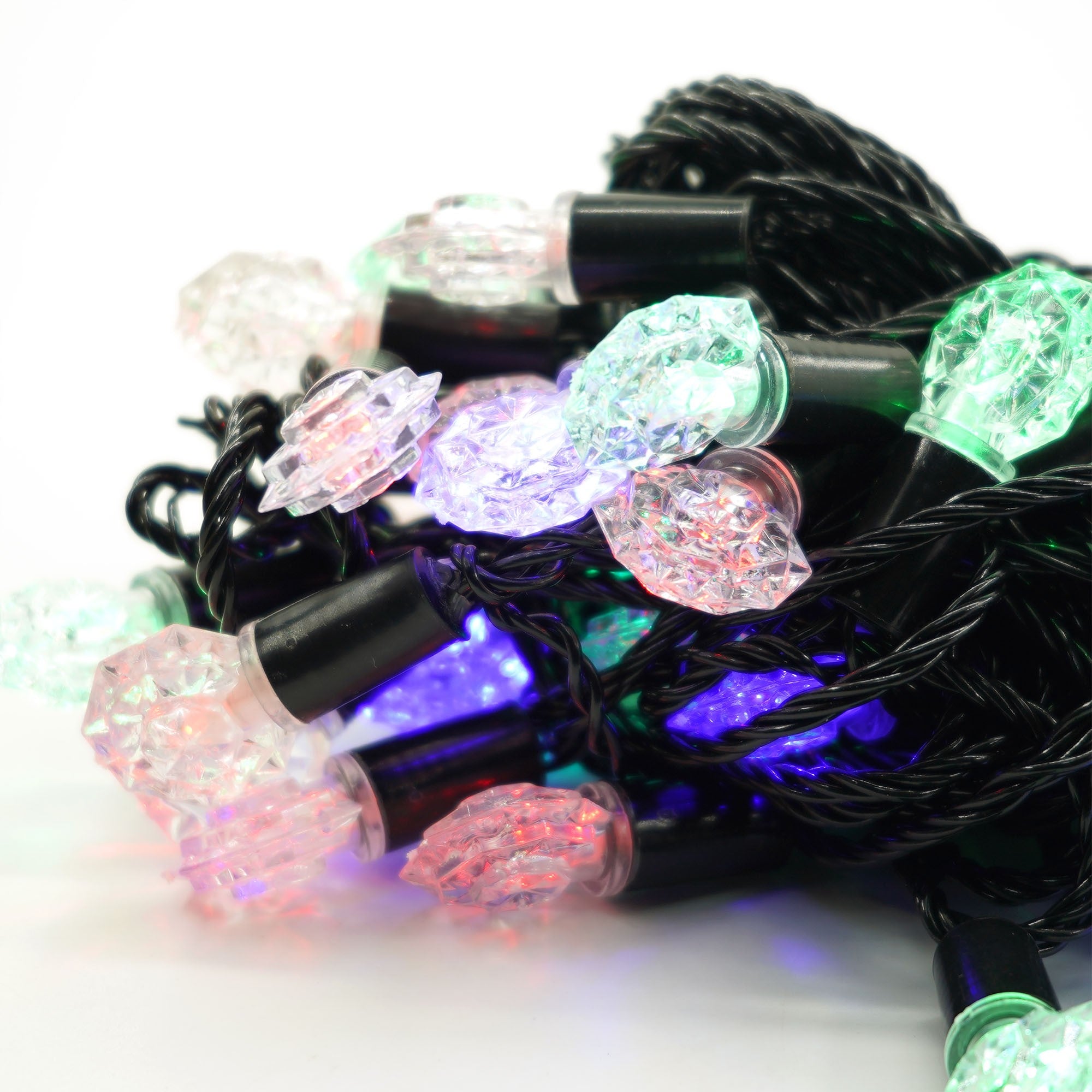 Instalatie de Craciun Liniara RGRB Yoto, 10 m, din care 1 m Prelungitor 220V, 40 LED, Model Anise, Utilizare Interior/Exterior, Interconectabila, Fir Negru, multicolor-1