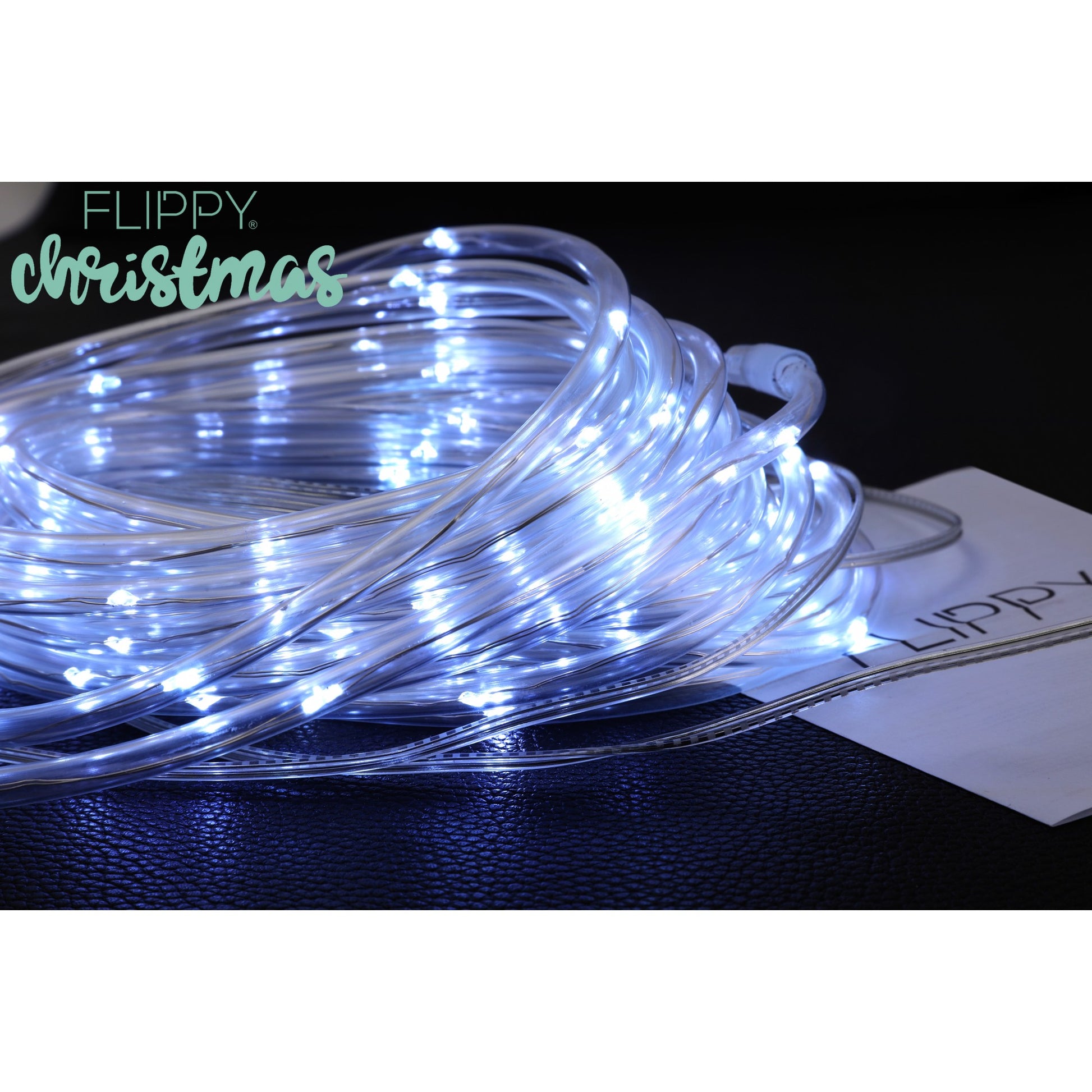 Instalatie luminoasa de Craciun tip furtun luminos, 300 LED-uri, 32 metri lungime, 8 programe, 2 metri prelungitor, sarma din cupru, incarcare solara, alb rece, Flippy-8