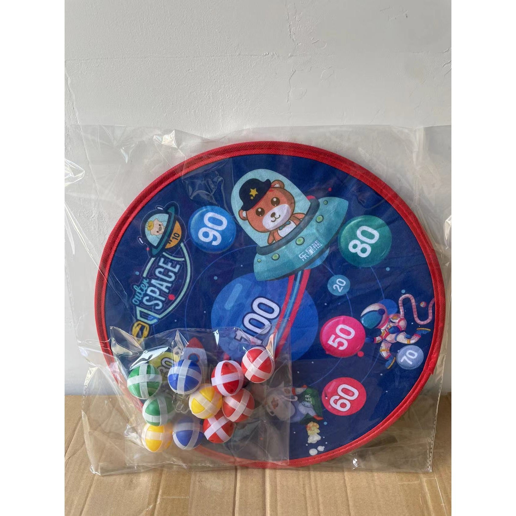 Joc Darts Flippy pentru Copii, Placa Pliabila 36.5 cm, 8 Mingii Velcro/Scai Simple, 2 Mingii Luminoase, Model Spatiu, Albastru-6