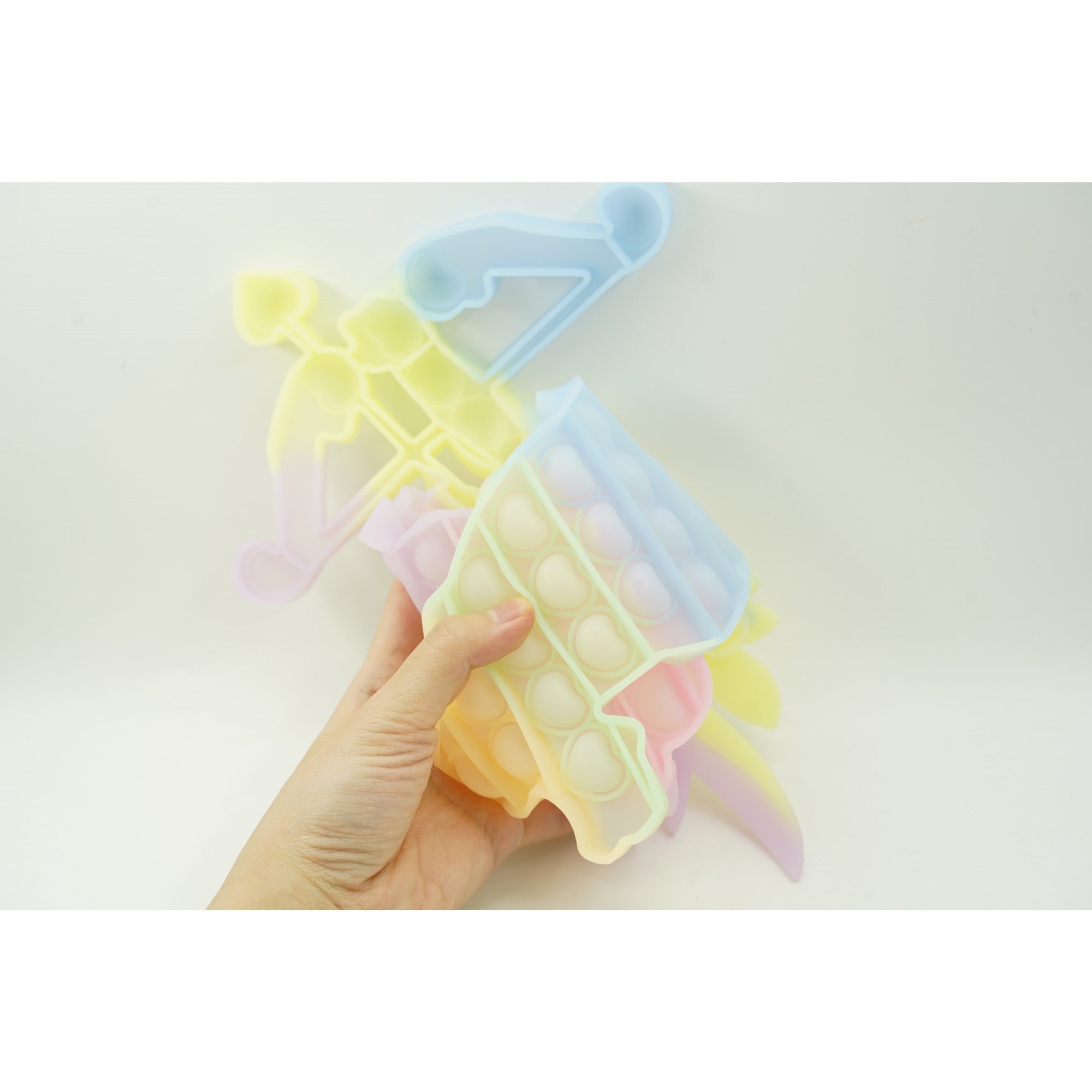 Jucarie antistres din silicon Flippy, Pop it Now and Flip It , 40x45 cm, Cupidon, Fosforescent, Multicolor-5