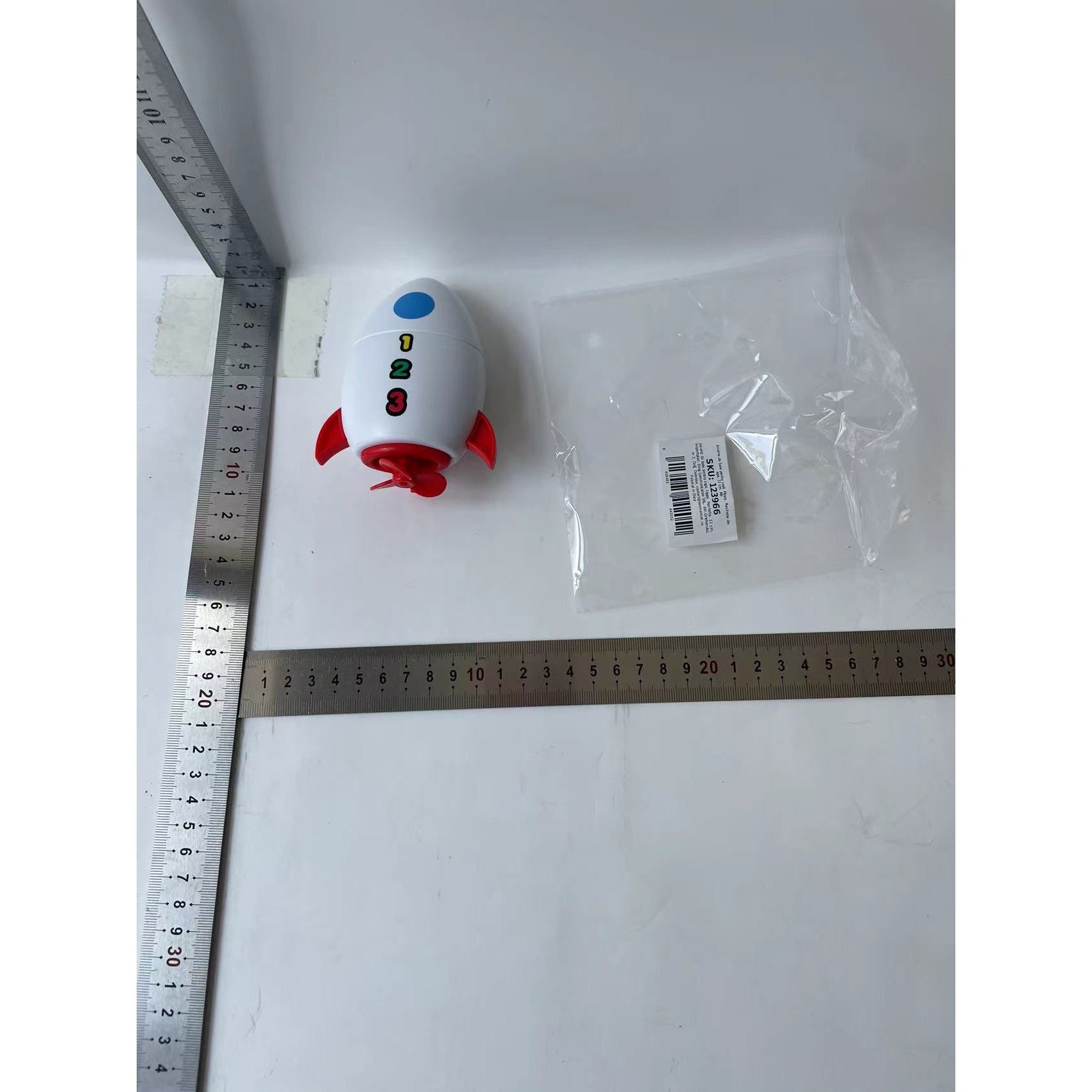 Jucarie de baie pentru copii, Flippy, Racheta de apa, 11 cm, Alb-10