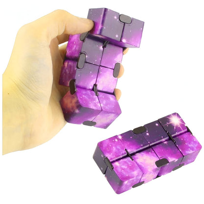 Jucarie Interactiva Antistres cu Miscari Infinite, Cub Magic, 3 ani, 4x4x4cm, Violet-2