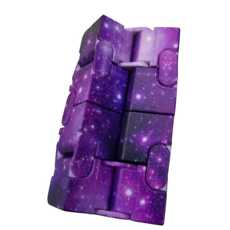 Jucarie Interactiva Antistres cu Miscari Infinite, Cub Magic, 3 ani, 4x4x4cm, Violet-4