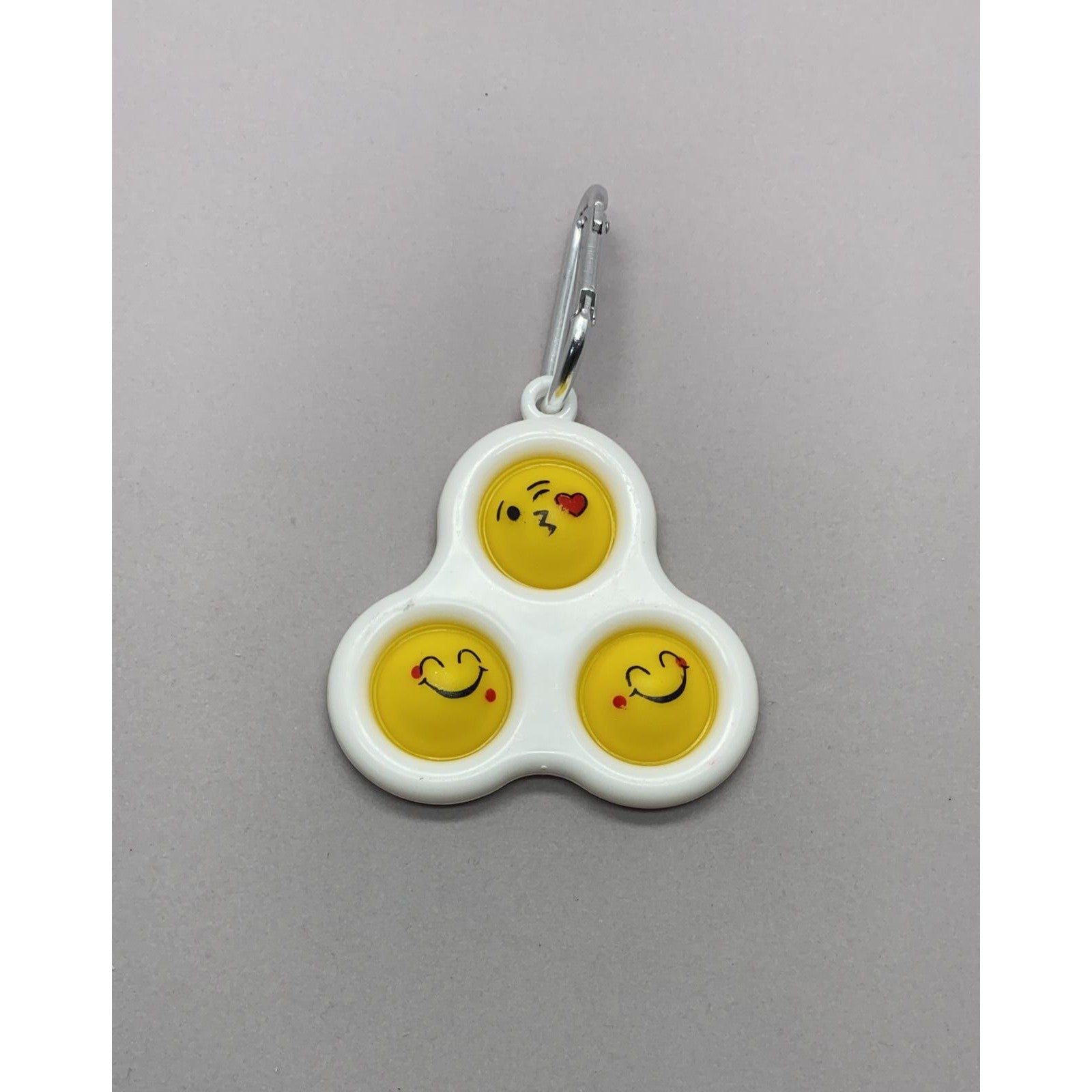 Jucarie Senzoriala Antistres, Simple Dimple, tip breloc , triunghi, 8 cm, multicolor, Alb, model 2-0