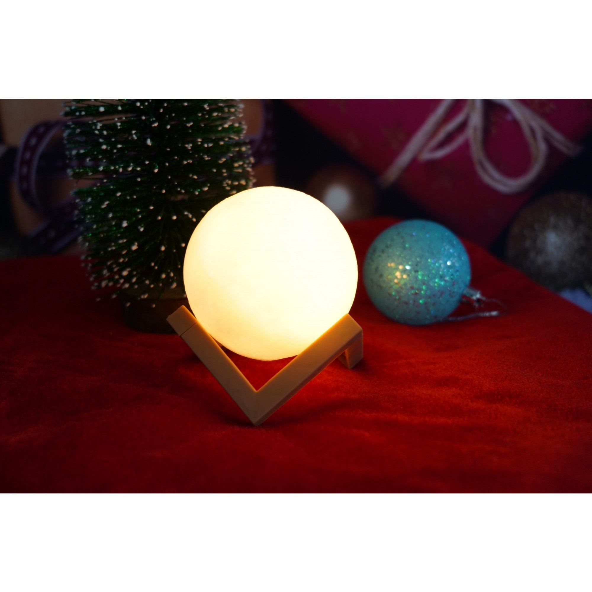 Lampa de veghe luna 3D Moon Light, lumina LED alb cald, alimentare baterii, fara acumulator, stand din plastic inclus, 12 cm, Flippy-8