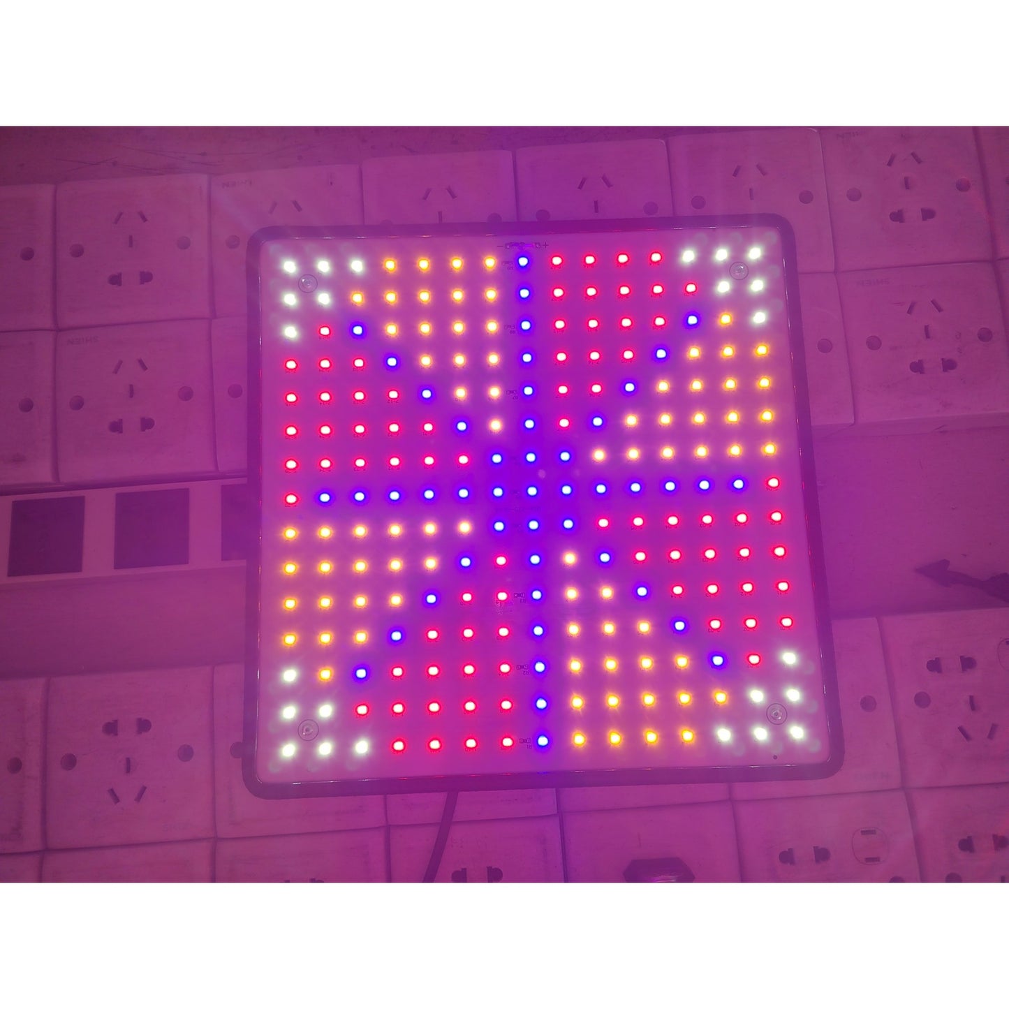 Lampa LED 15W Flippy, pentru cresterea plantelor in interior, material ABS, cu agatatoare, 25 x 25 cm, multicolor-0
