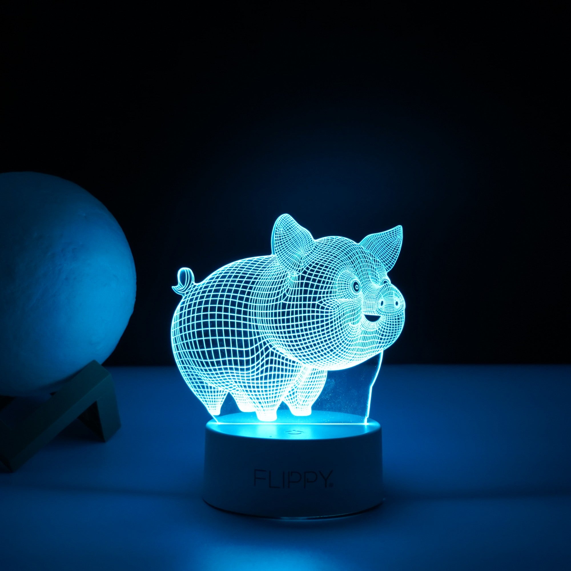 Lampa LED decorativa, Flippy, 3D, Porcusor Gras, din material acril si lumina multicolora, alb-2