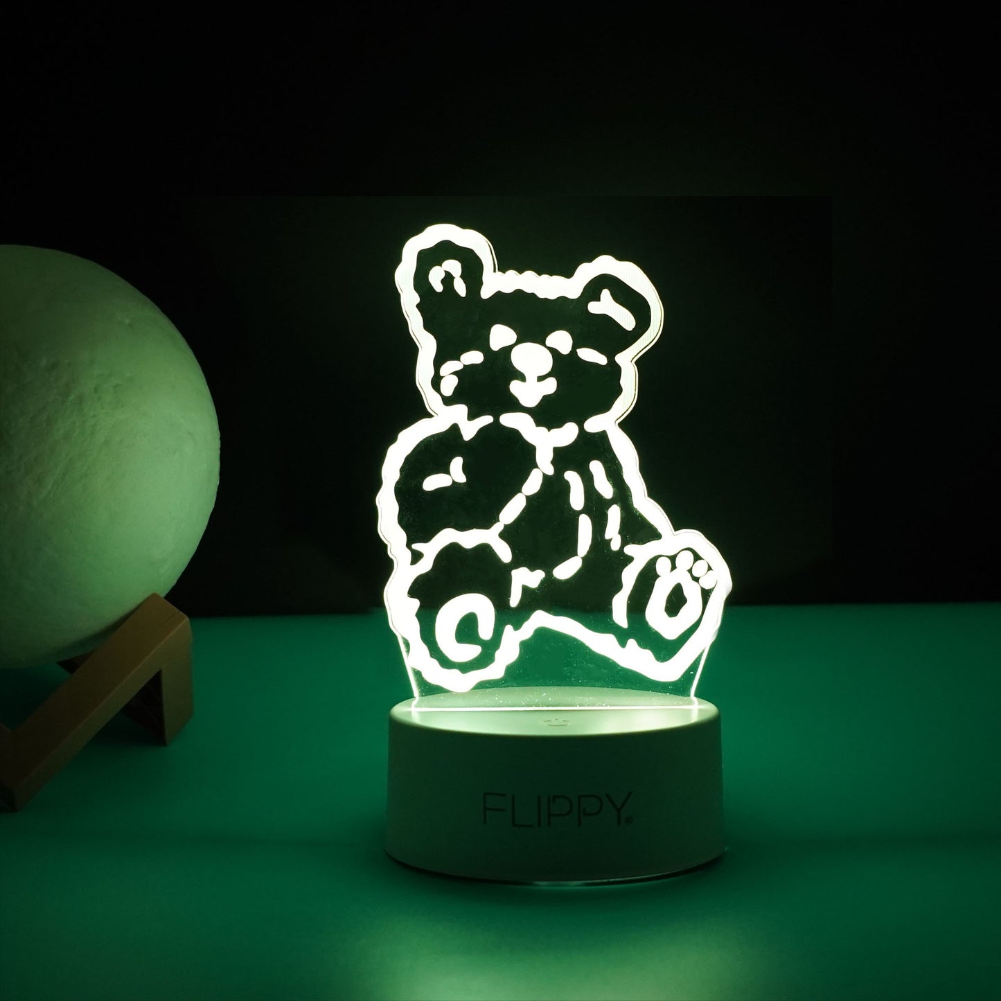 Lampa LED decorativa, Flippy, 3D, Ursulet, cu telecomanda, doua moduri de alimentare USB si baterii, 20 cm inaltime, din material acril si lumina multicolora, alb-4