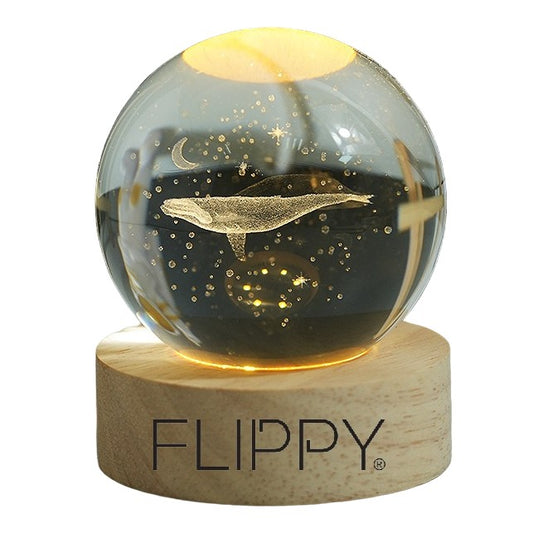 Lampa LED Decorativa, Flippy, cu Bila de Cristal cu Diametru 6cm, Model Balena 3D, Alimentare USB, Suport din Lemn, Lumina Alb Cald-0