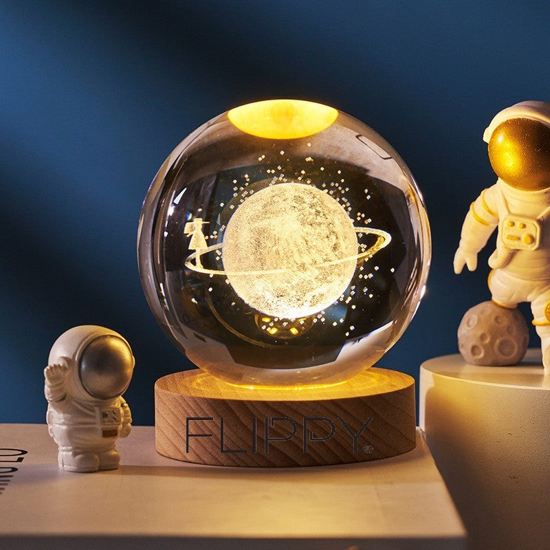 Lampa LED Decorativa, Flippy, cu Bila de Cristal cu Diametru 6cm, Model Cer Instelat 3D, Alimentare USB, Suport din Lemn, Lumina Alb Cald-5
