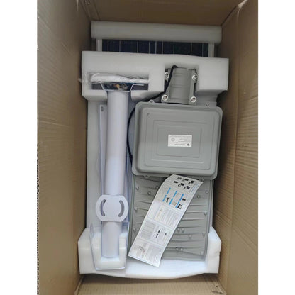 Lampa solara stradala Flippy, pentru curte sau strada, cu trei grile, finisaj mat, rezistent la apa, montare prin fixare, senzor lumina, baterie de litiu, IP65, lumina rece, putere 1000W, autonomie 10 ore, 55 x 23 x 9 cm, gri-9