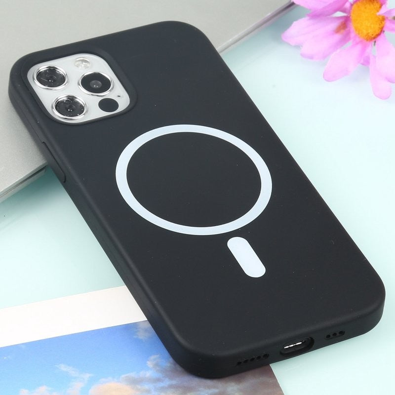 Husa MagSafe liquid large hole magnetic shell pentru Apple iPhone 14, Full Cover, Liquid Silicone, Magnetica, Incarcare Wireless, Flippy, Negru-1