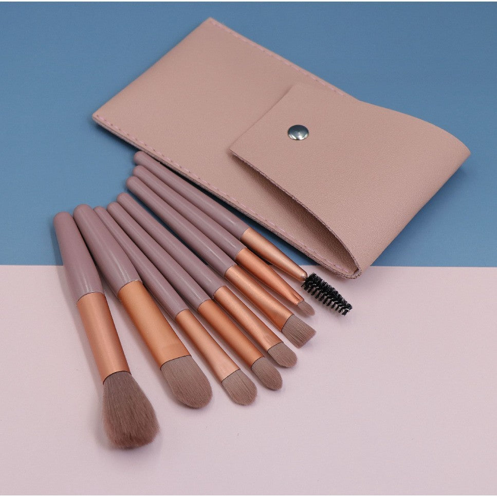 Mini Set Portabil 8 Pensule pentru Machiaj Flippy, Super Soft, Makeup Profesional/Incepatori, Maner Ergonomic, Gentuta Depozitare Inclusa, Maro-4