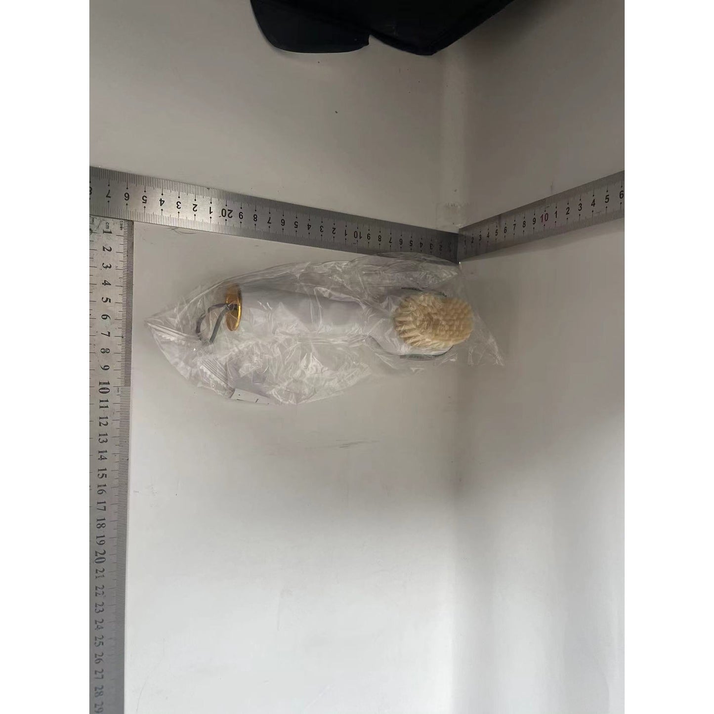 Perie pentru Curatare Incaltaminte cu Recipient pentru Detergent, Flippy, Perie Multifunctionala pentru Incaltaminte si Lenjerie, cu Peri Moi, Fara Deteriorare, 22x6x4 cm, Culoare Alb-1