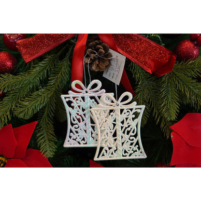 Ornament brad de Craciun, Perlat, in forma de Cadou, 9 cm x 11 cm, Plastic, Flippy-1