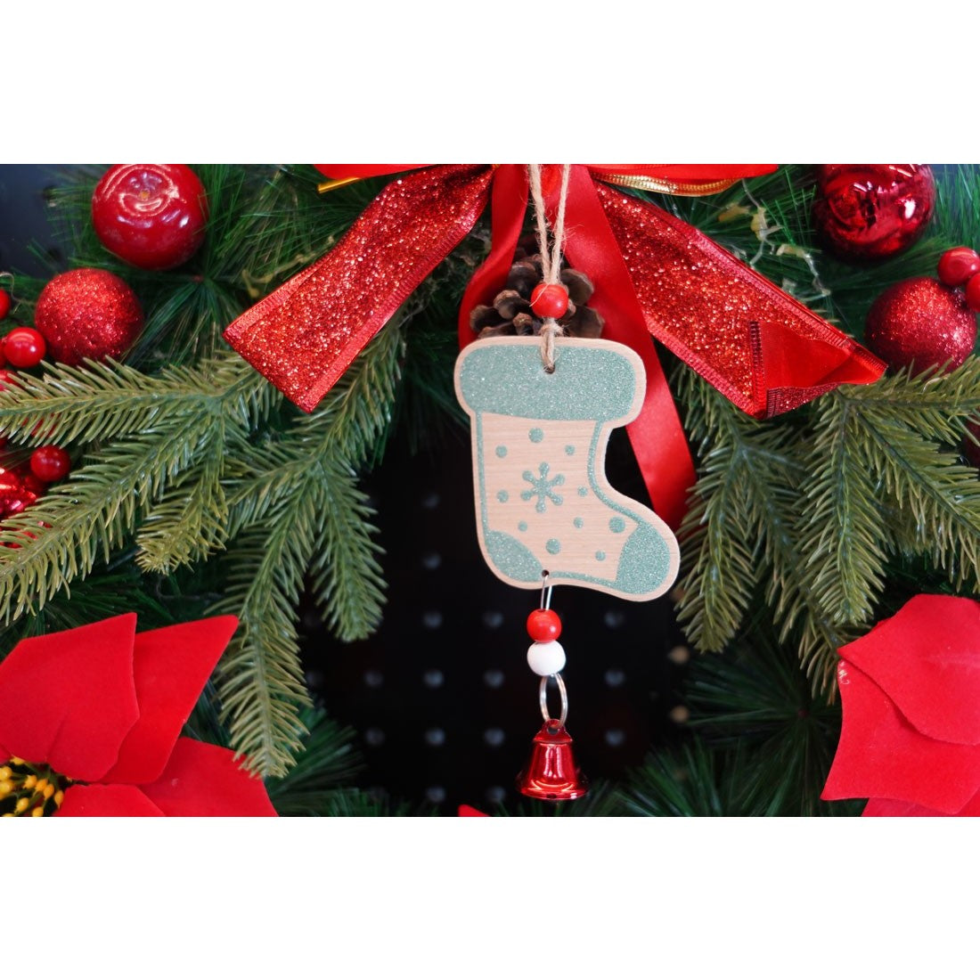 Ornament de brad ciorap cu clopotel, Flippy, multicolor, lemn, 17 cm-2