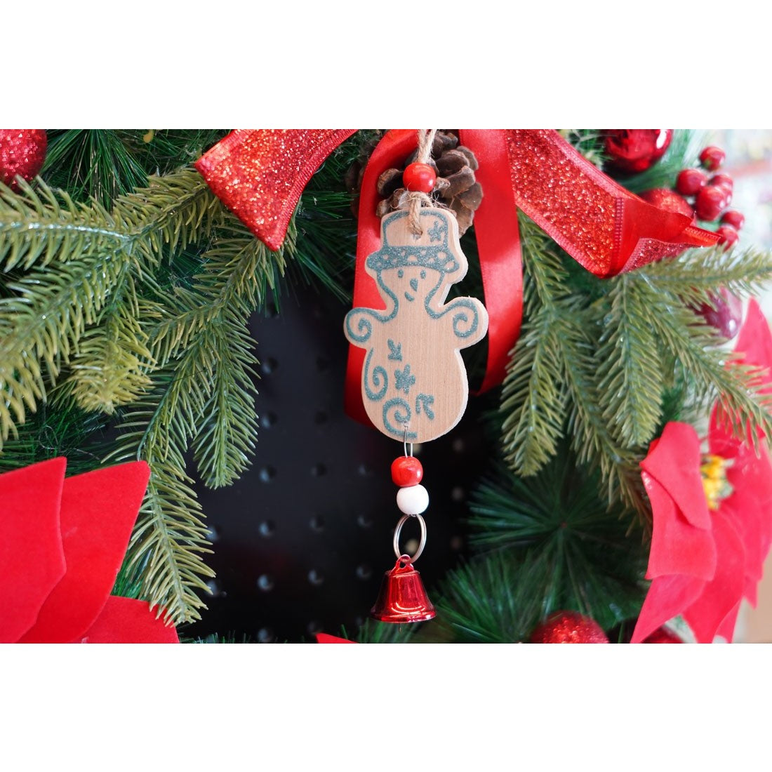 Ornament de brad om de zapada, Flippy, multicolor, lemn, 17 cm-2
