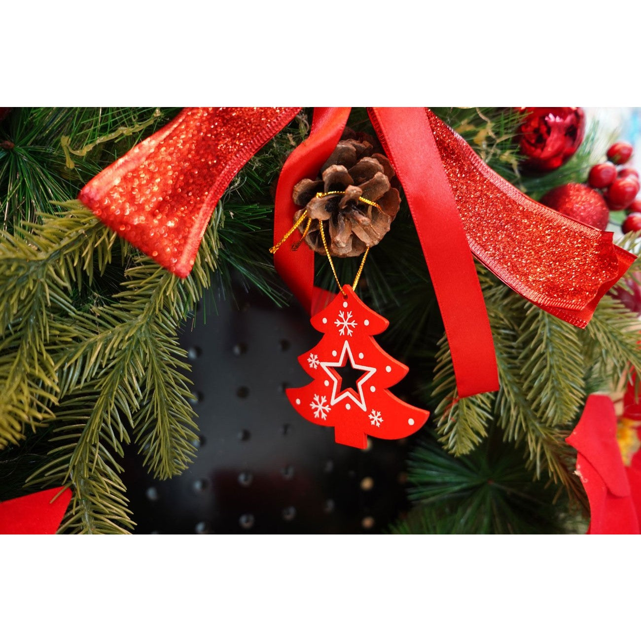 Ornament de brad pom de craciun, Flippy, rosu, lemn, 7.5 cm-2