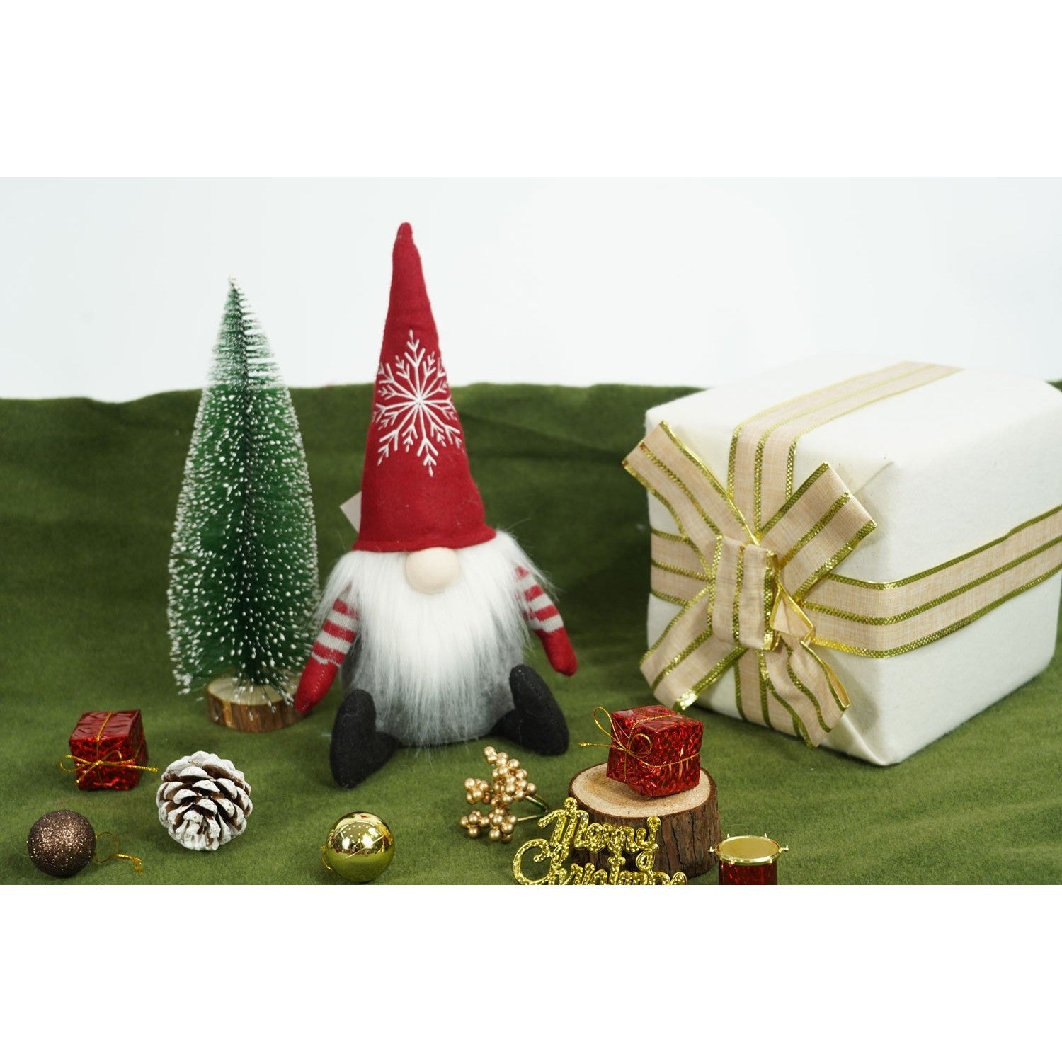 Ornament de Craciun spiridus cu palarie rosie, Flippy, rosu/gri, textil, 31 cm-2