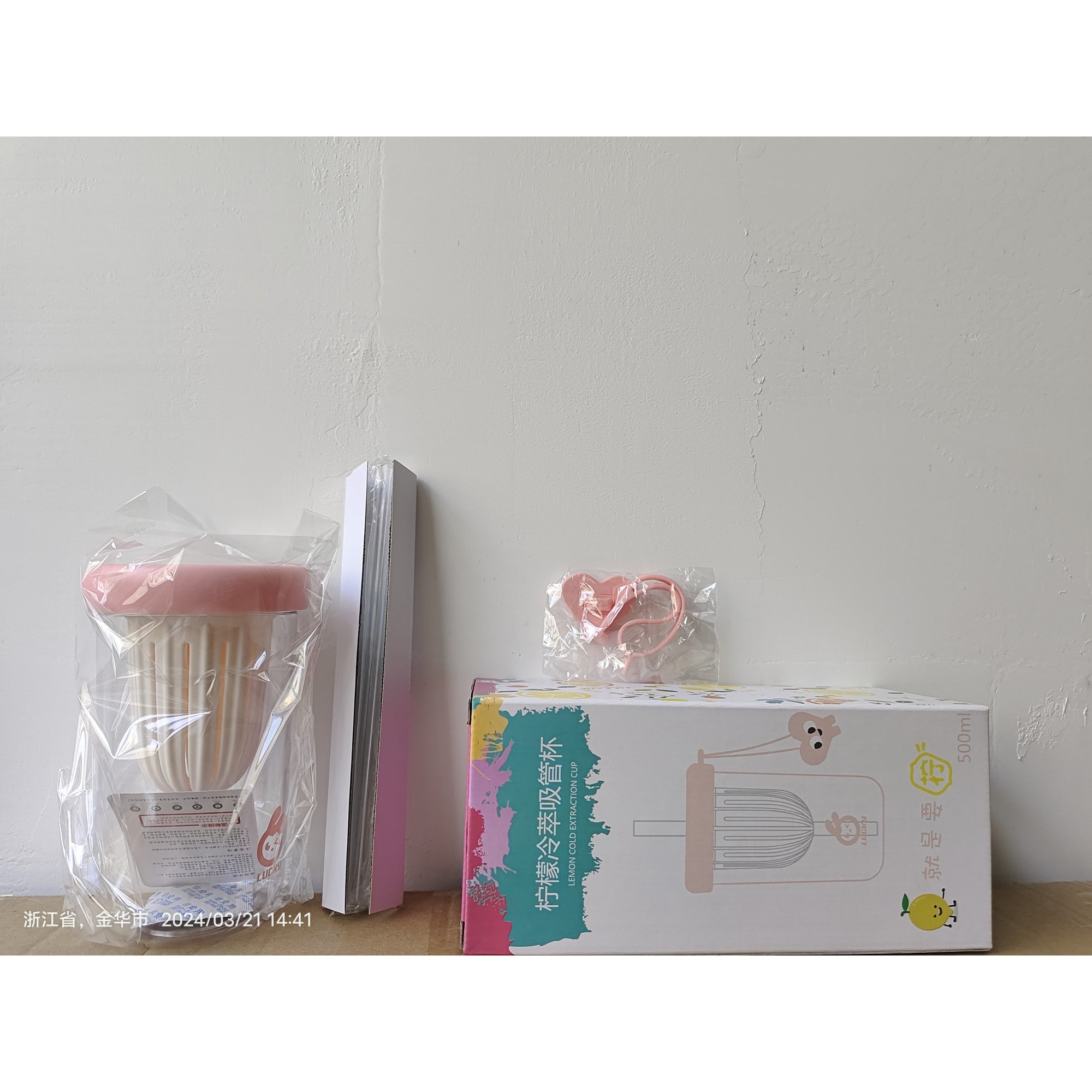 Pahar din silicon, cu capac si pai, pentru copii, Flippy, anti-cadere, compartiment pentru fructe/ceai/gheata, rezistent la temperaturi inalte, 500ml, Roz, 14.5x8.8x20 cm-6