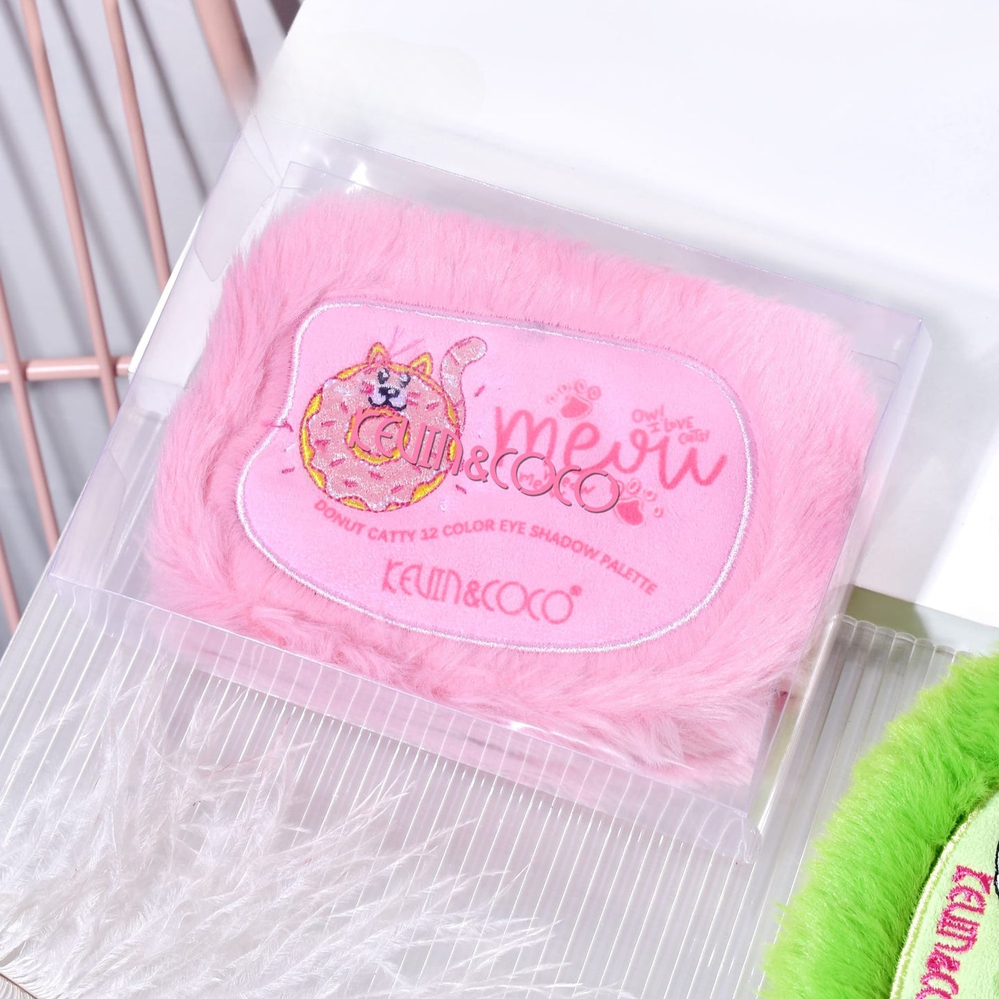 Paleta de Machiaj, KEVIN & COCO, Pink Fuzzy Fard de Pleoape,12 culori, 15 x 10.5 x 3 cm-3